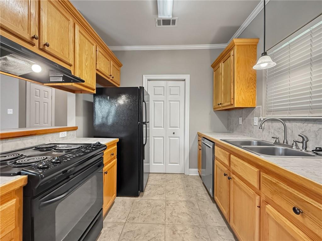 Homes for sale in Baton Rouge, LA | 828 Meadow Bend Dr #H, Baton Rouge, LA 70820 | MLS# 2561313