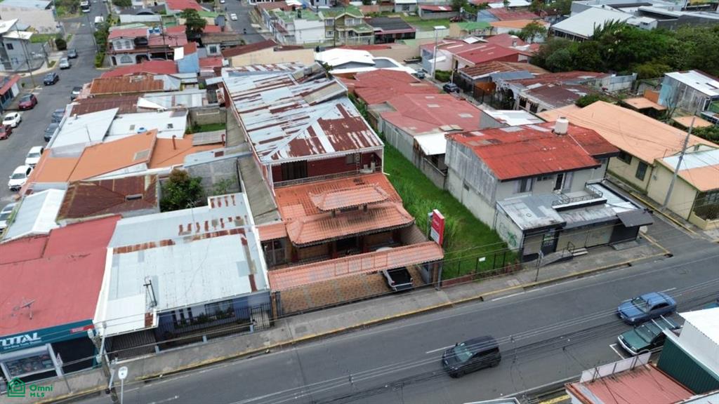 6 bed Commercial For Sale in Acworth, Cartago - 1
