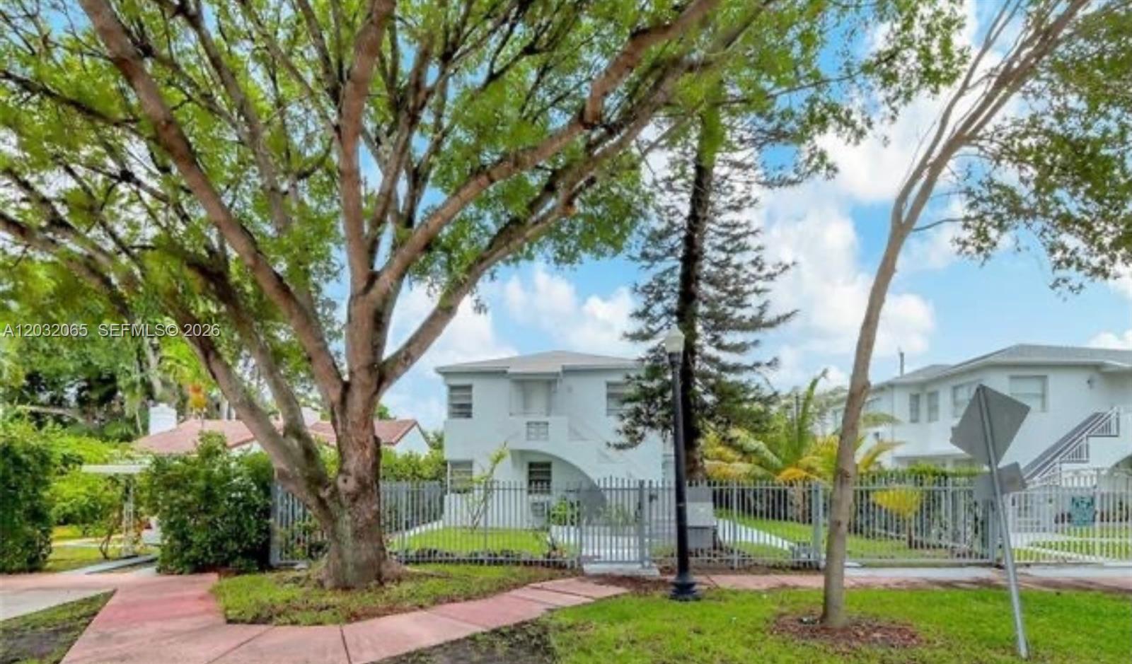 Property photo # 0