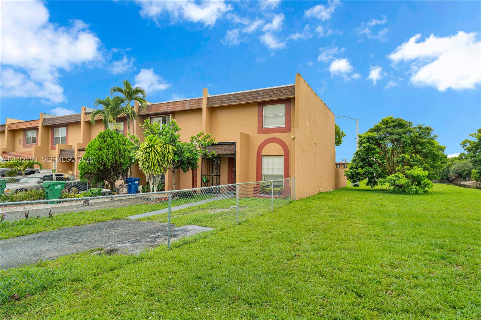 Property photo # 4