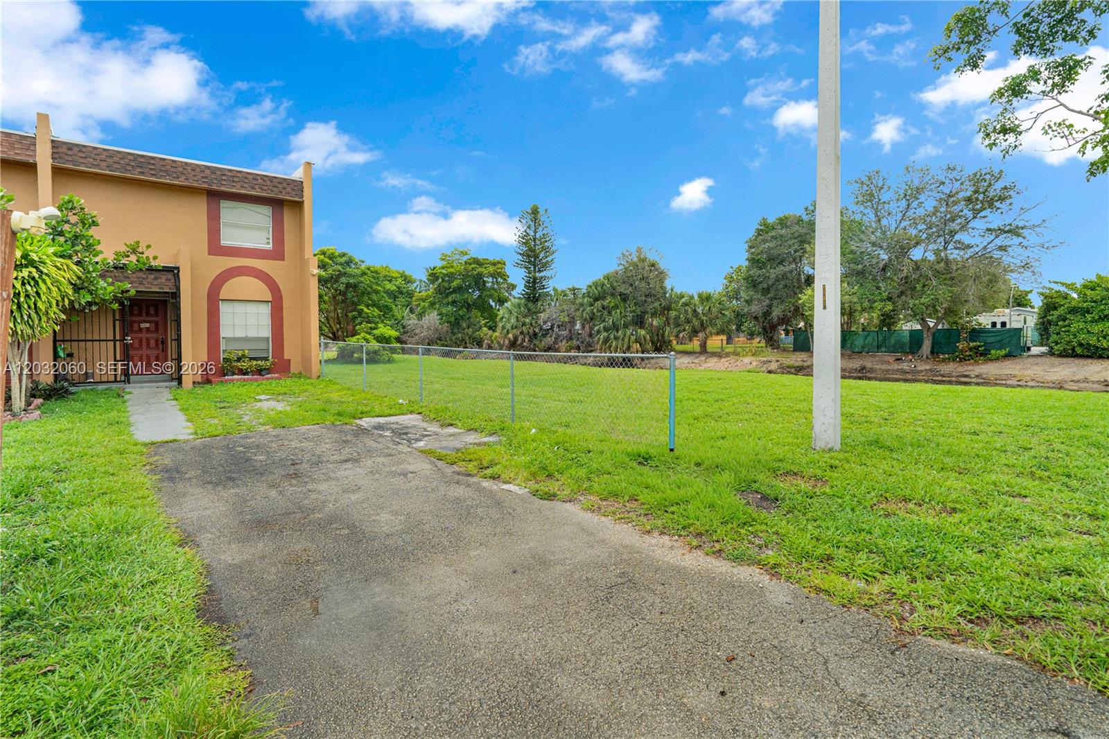 Property photo # 2