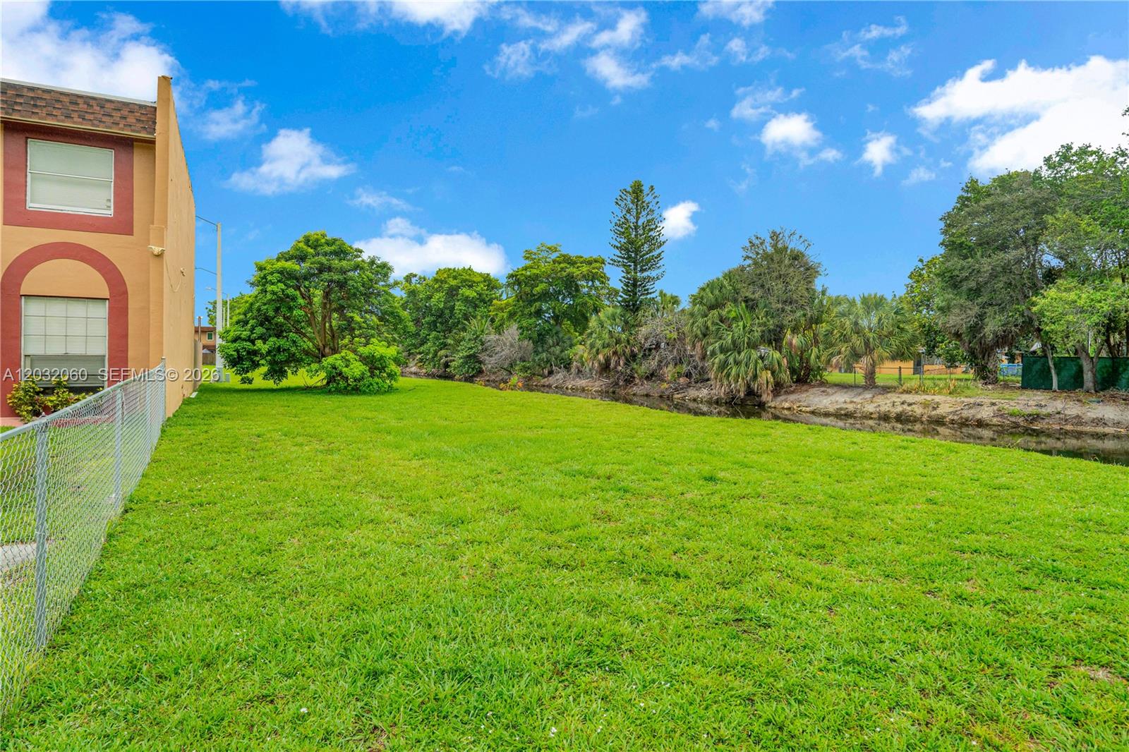 Property photo # 6