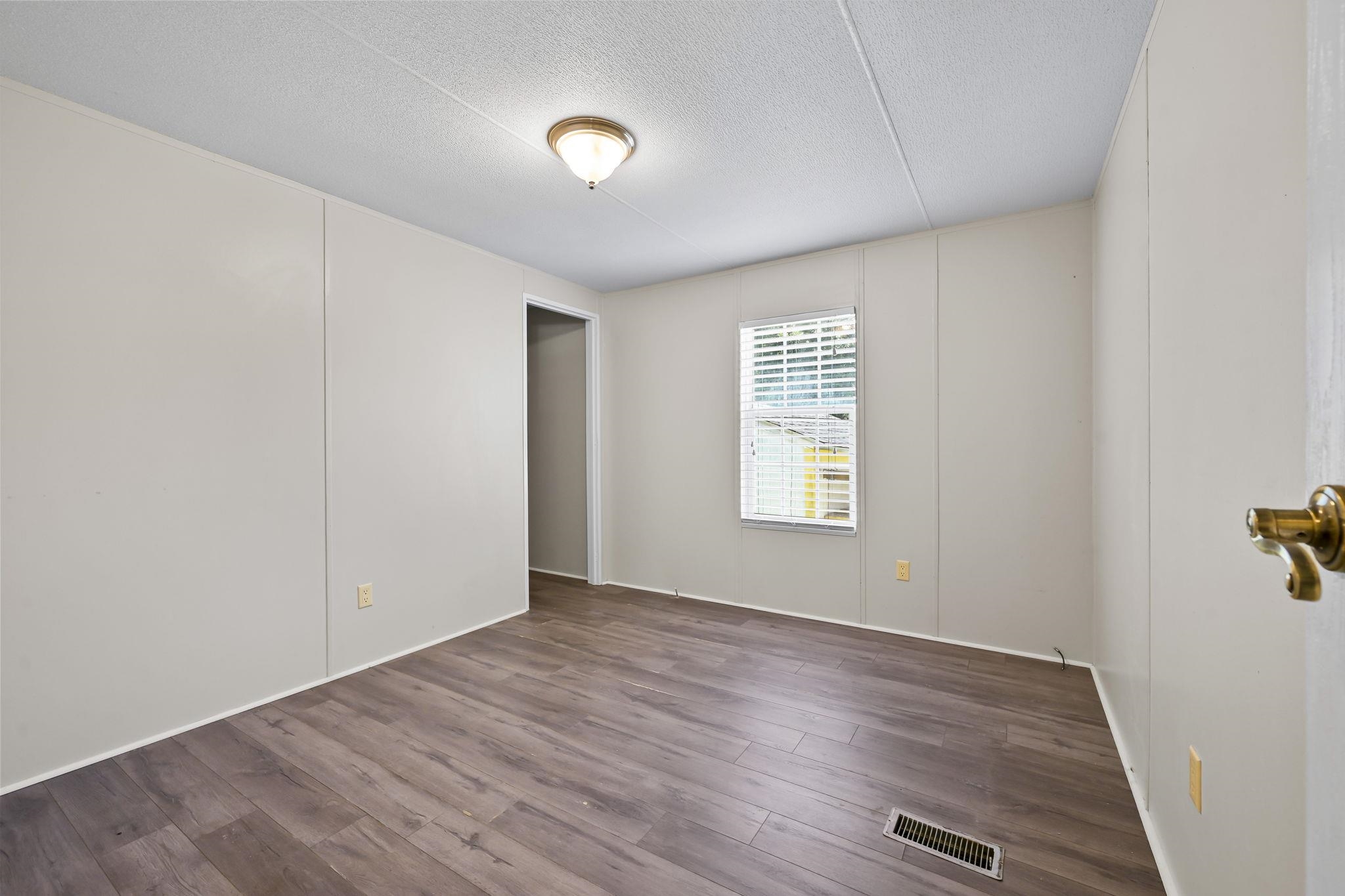 2614511 | Photo 24