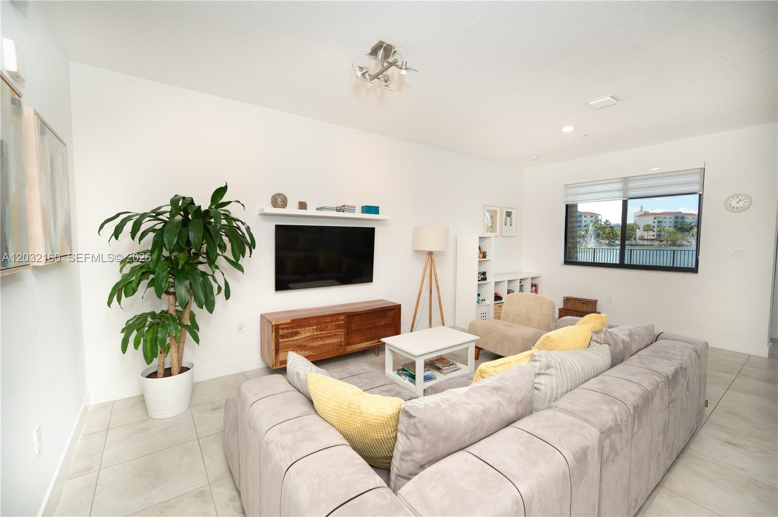 Property photo # 6