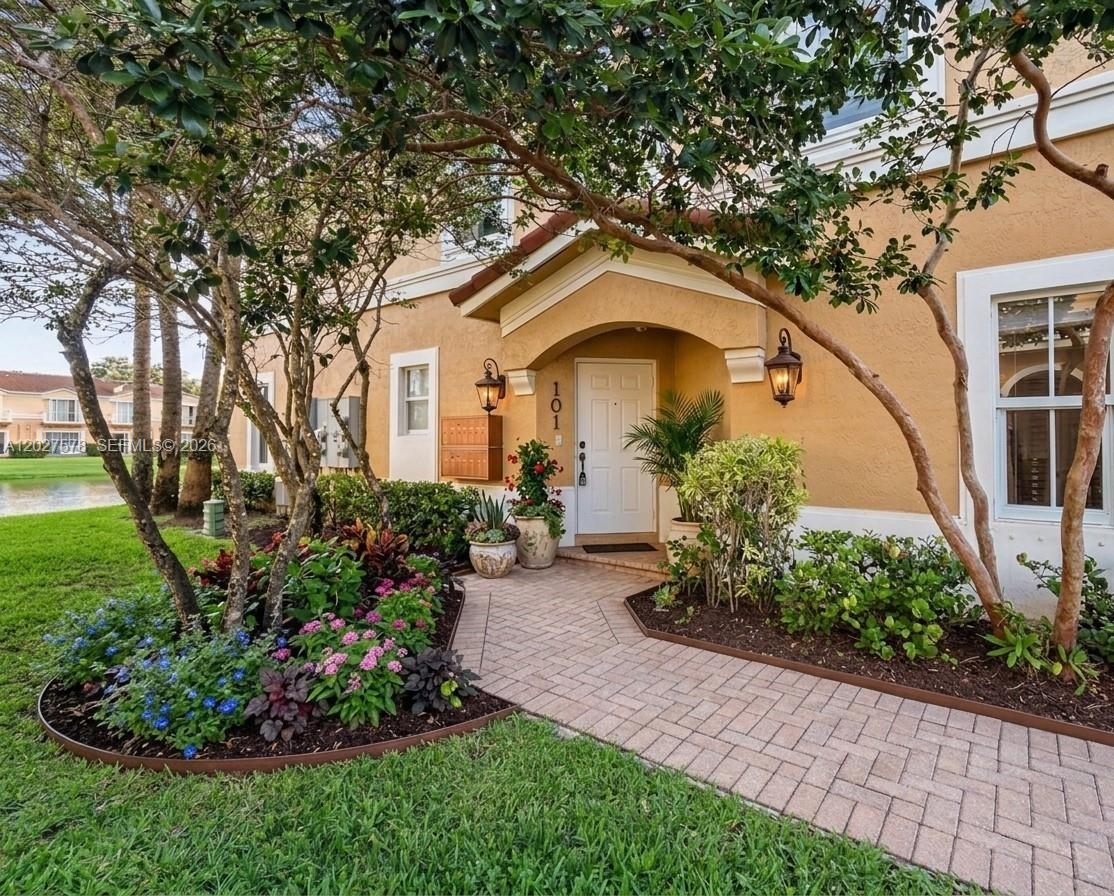 Melrose Point Condo