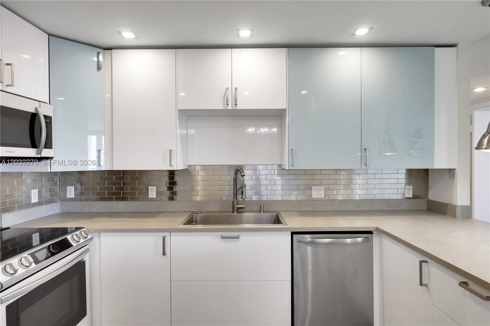Property photo # 2