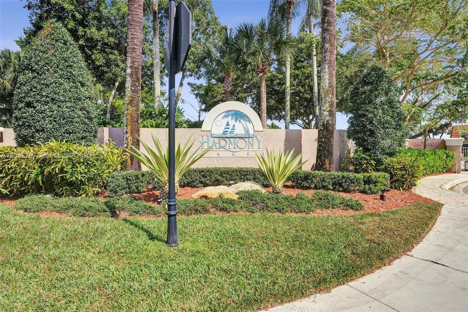Homes for sale in Davie, FL | 11100 Sw 15th Mnr, Davie, FL 33324 | MLS# A12032267