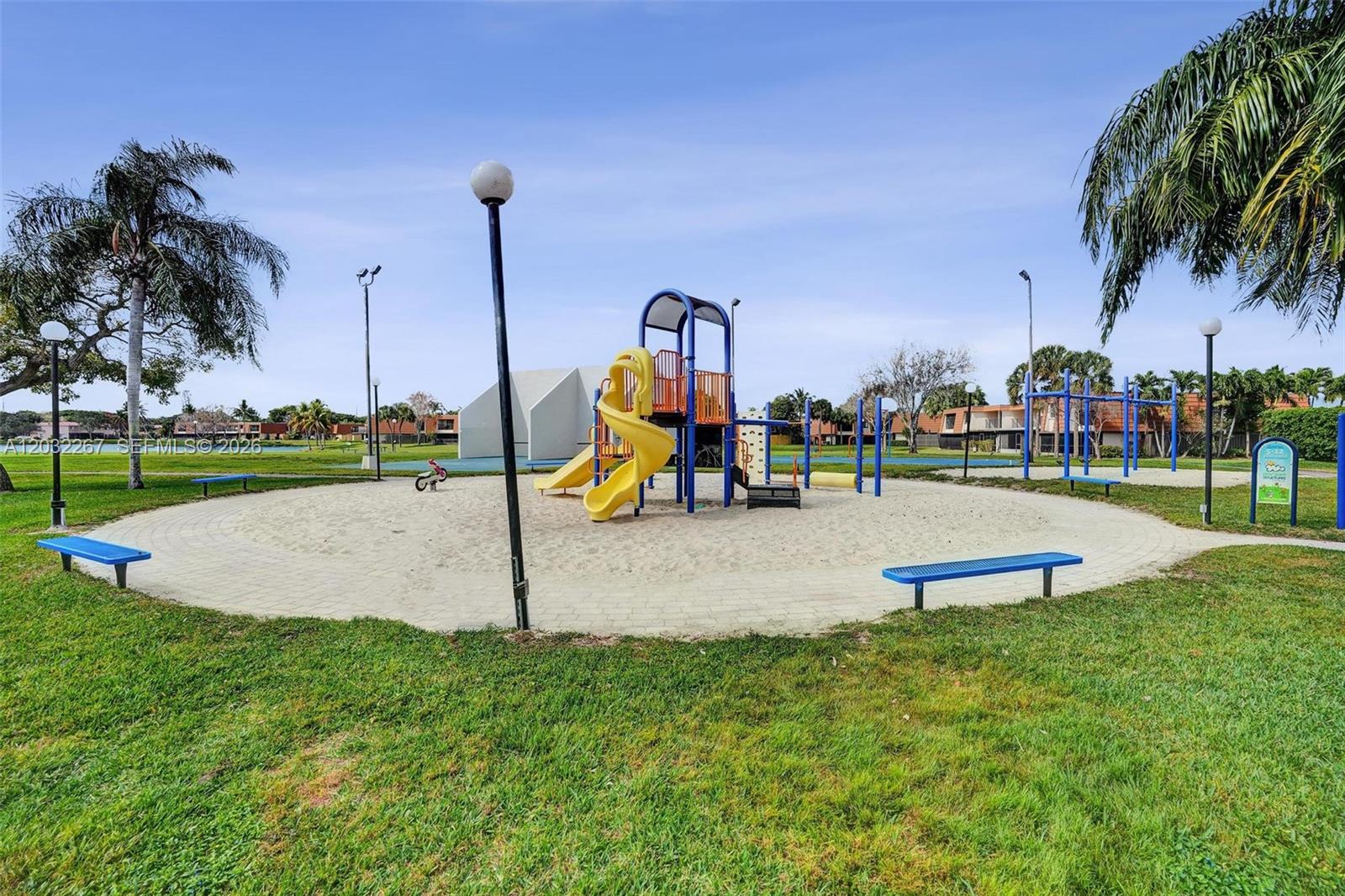 Homes for sale in Davie, FL | 11100 Sw 15th Mnr, Davie, FL 33324 | MLS# A12032267
