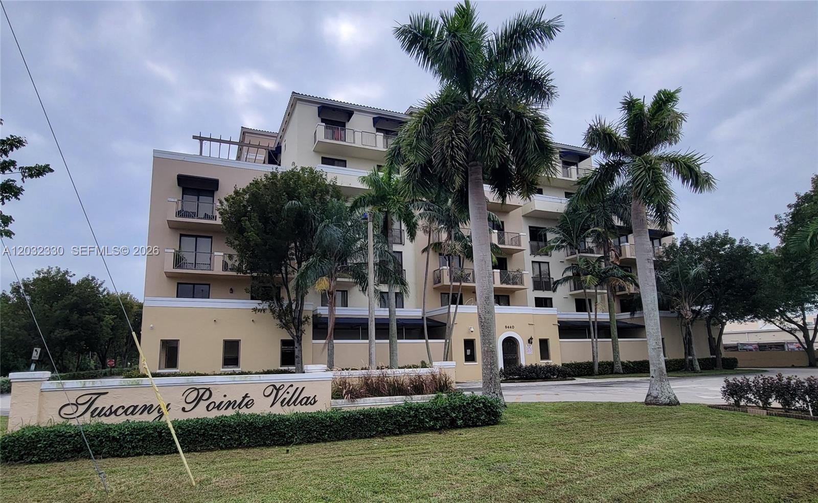 Tuscany Pointe Villas Con