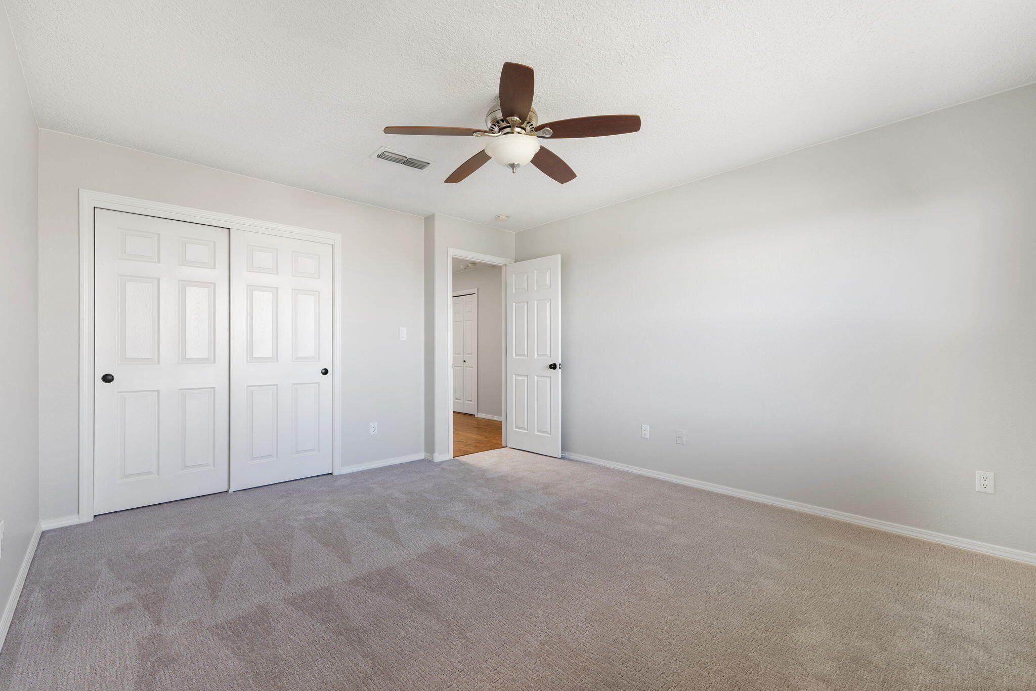 Photo 15 — 7105 Alexandria Drive NE