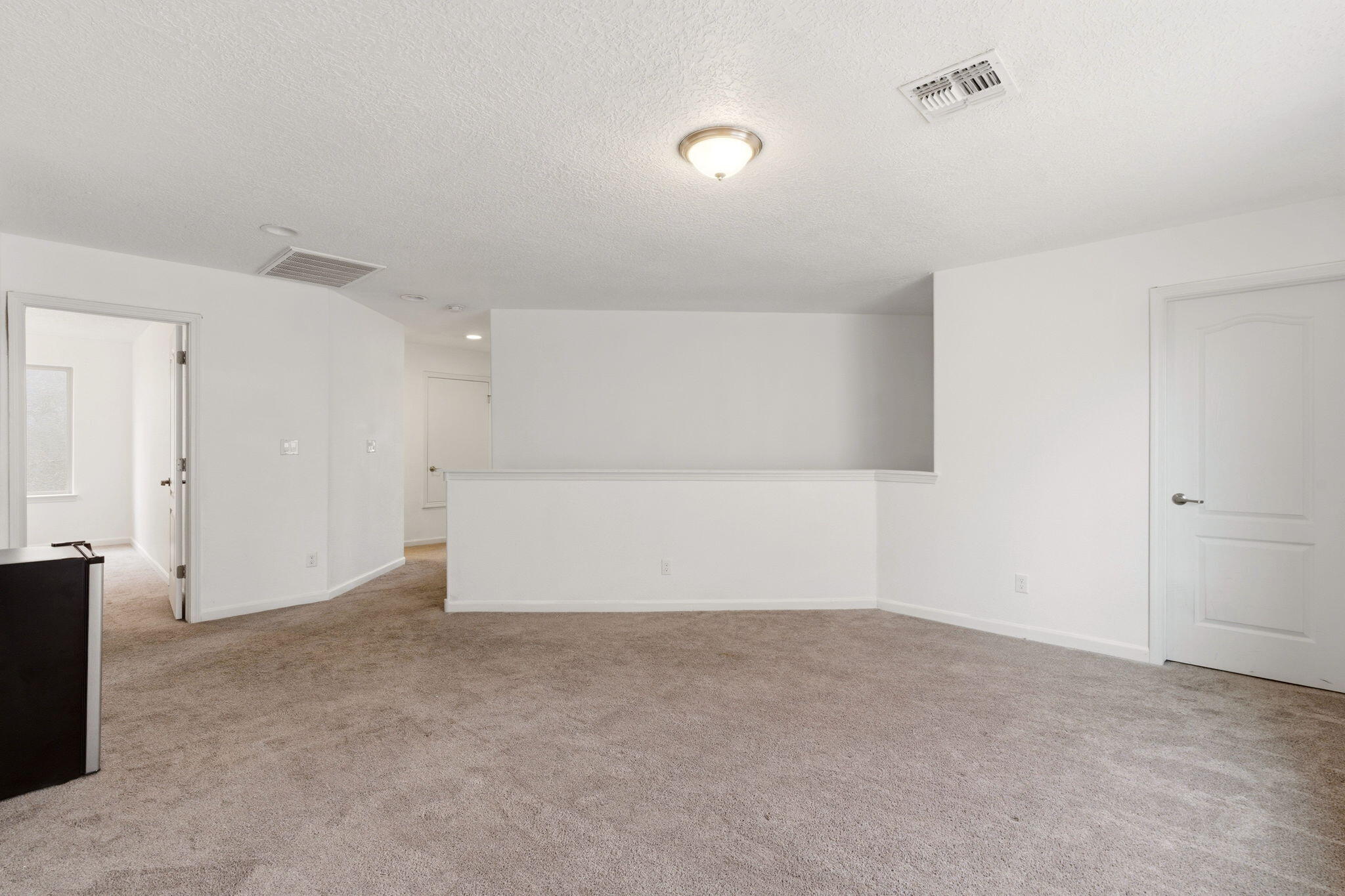 Photo 3 — 3229 Llano Vista Loop NE