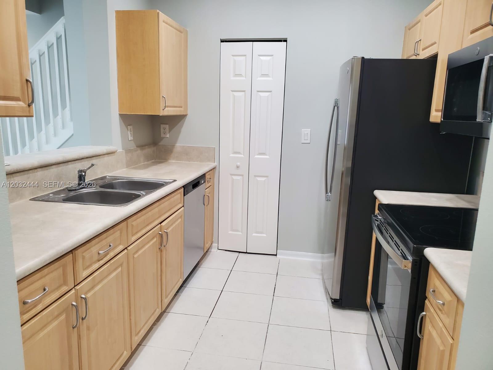 Property photo # 9
