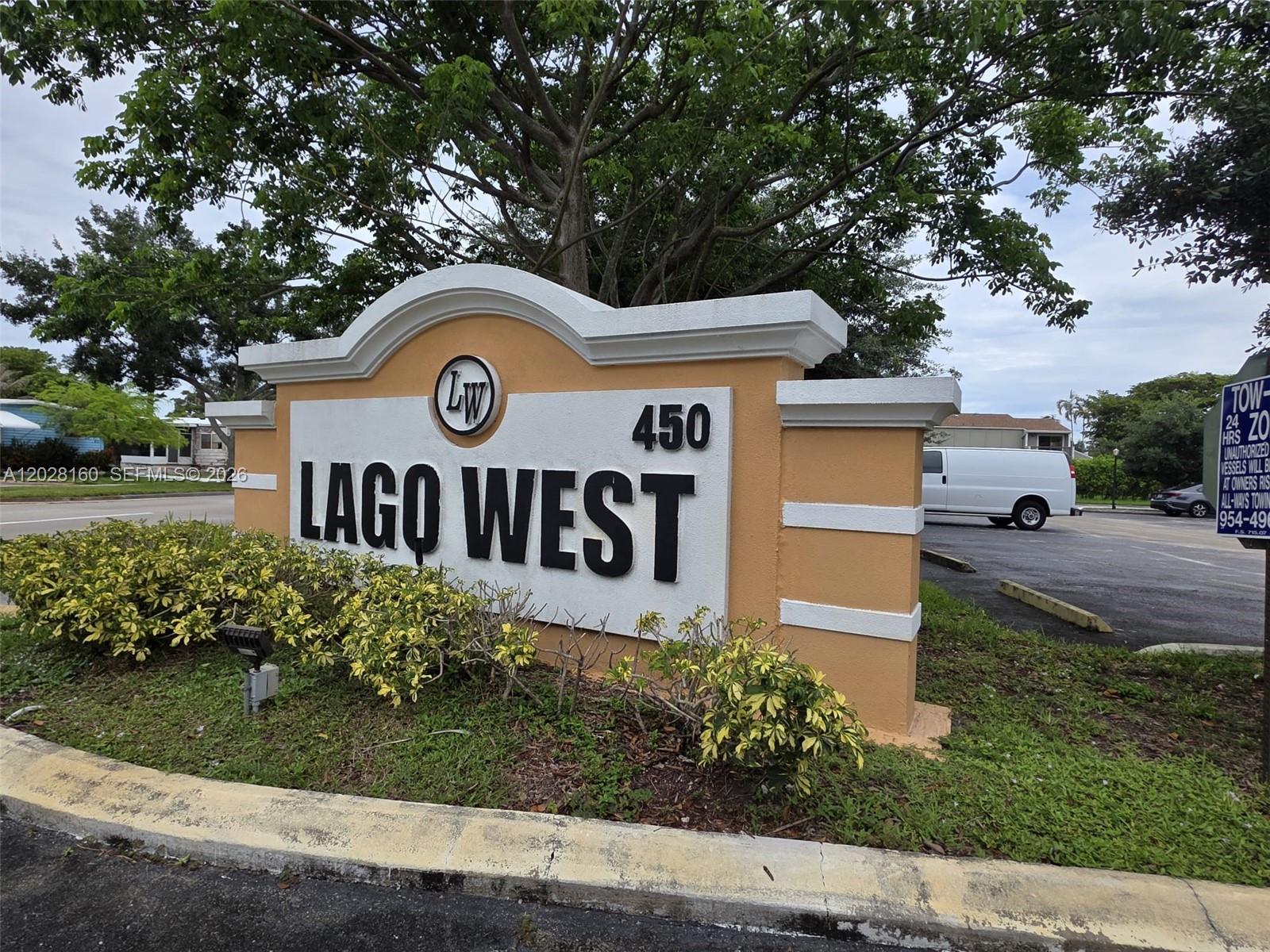 Lago West Condominium
