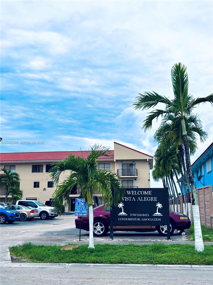 Vista Alegre Townhomes Co