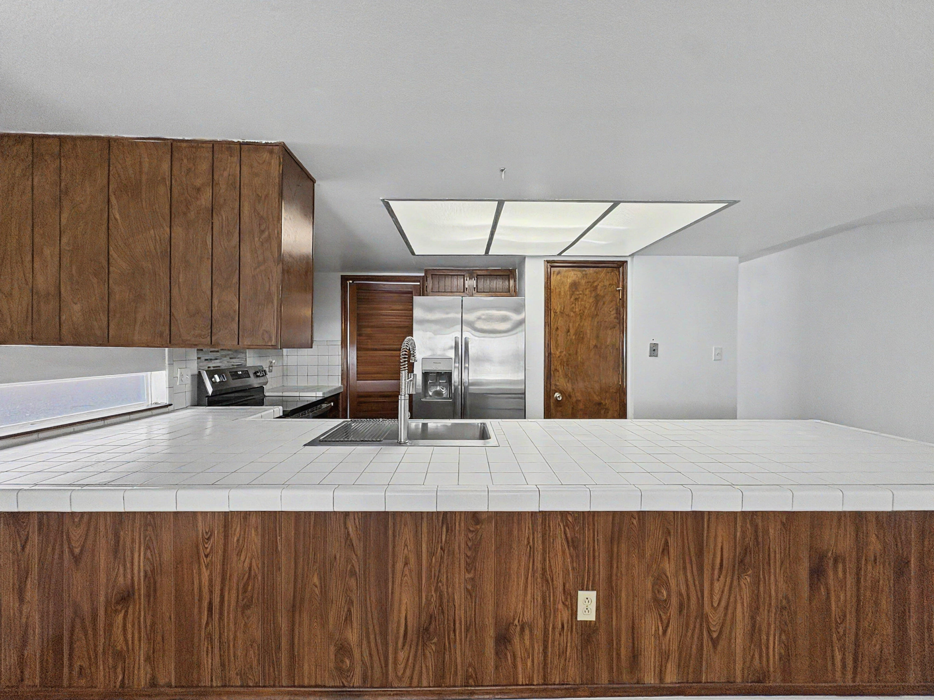 Photo 15 — 7309 Vivian Drive NE