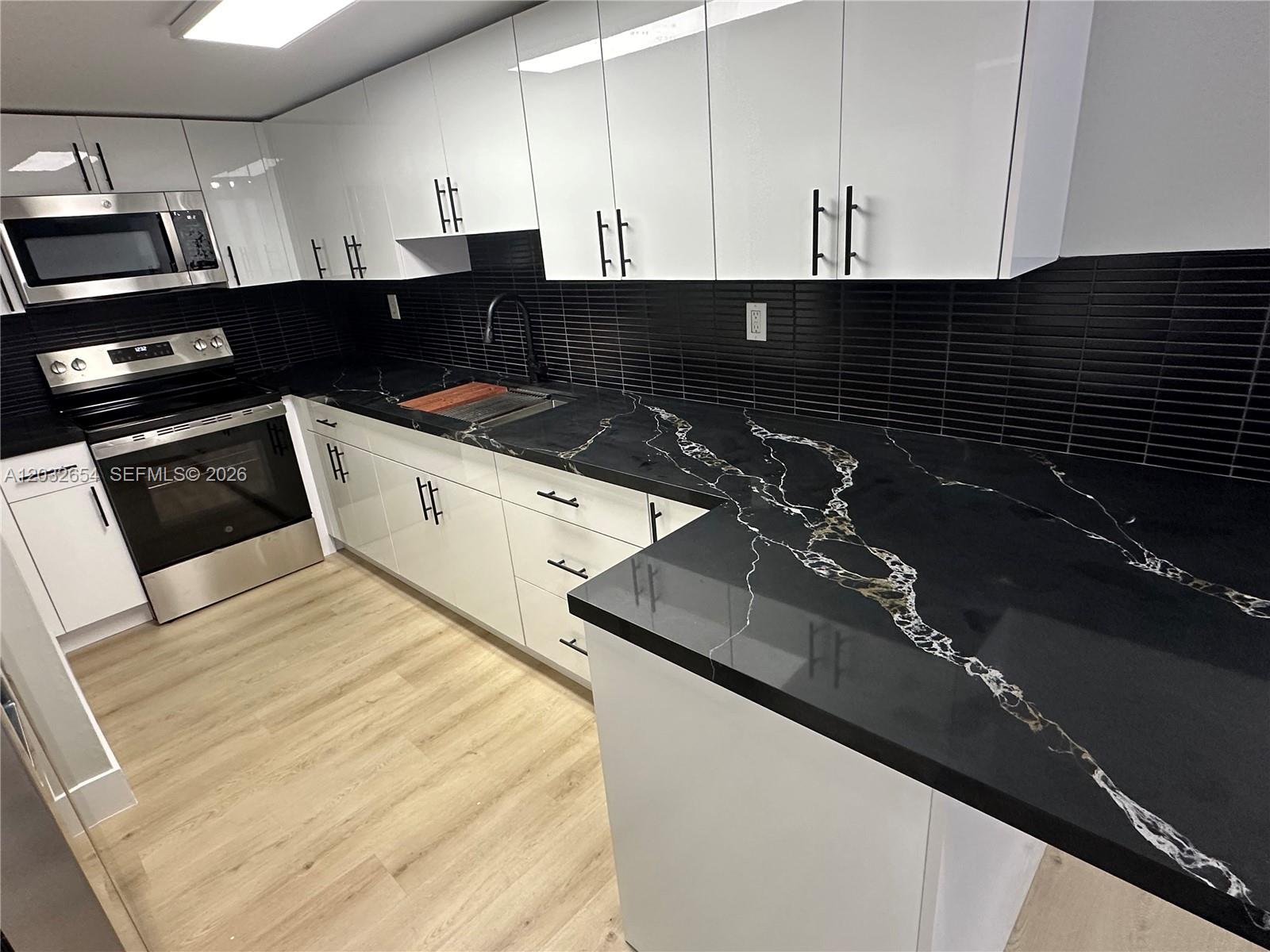 Property photo # 0