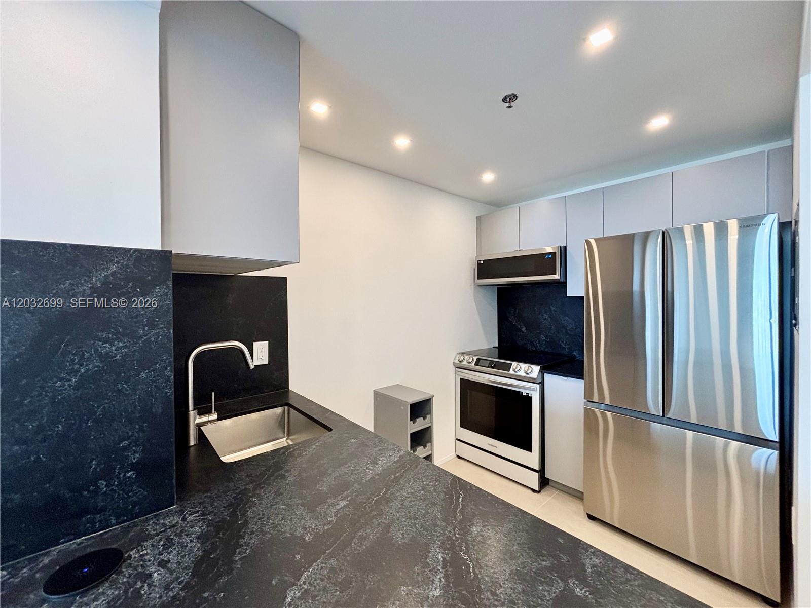 Property photo # 9