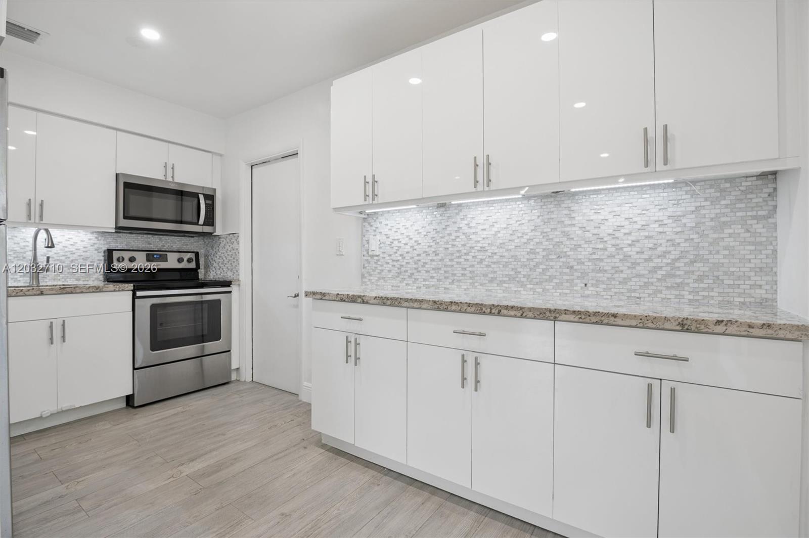 Property photo # 0