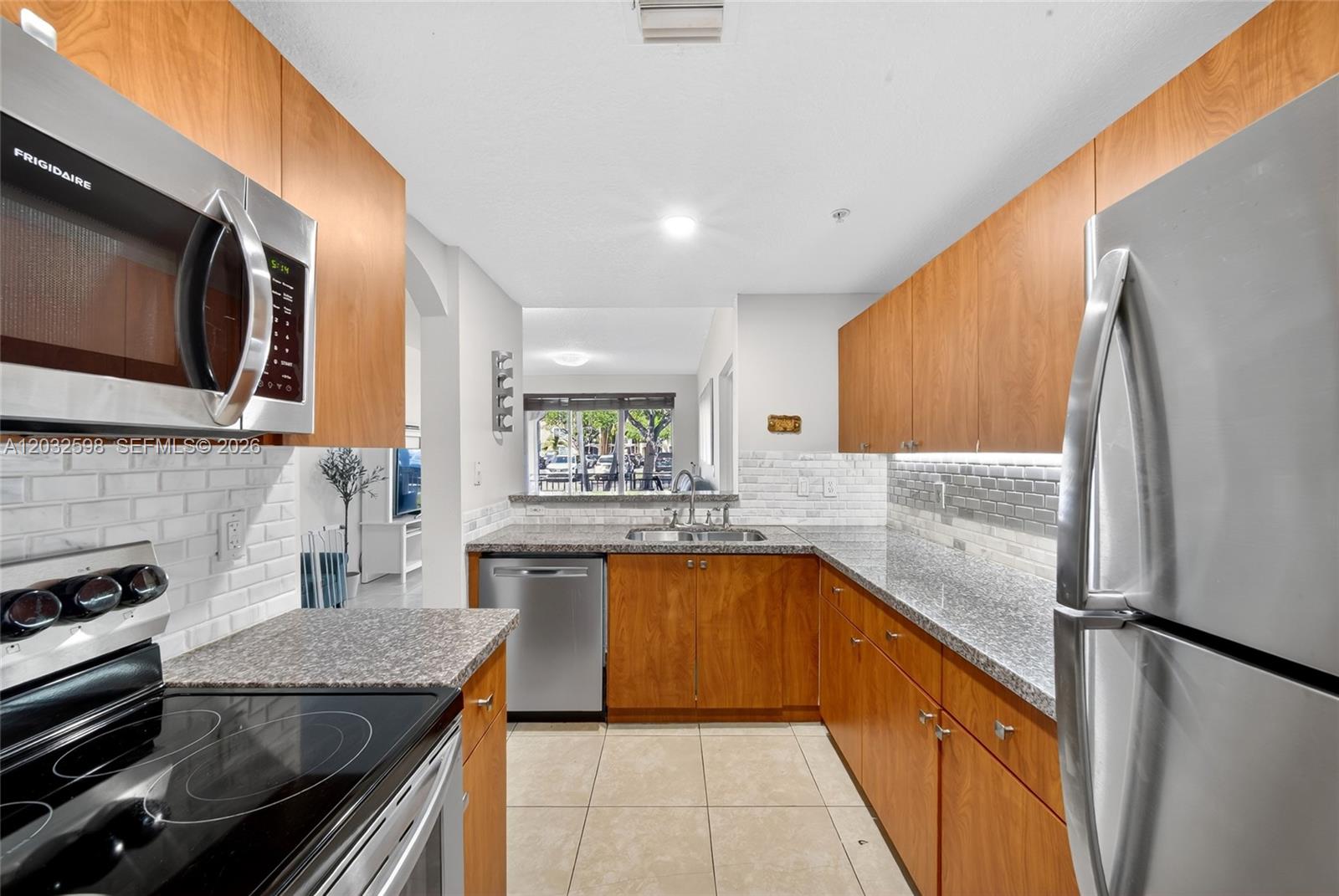 Property photo # 0