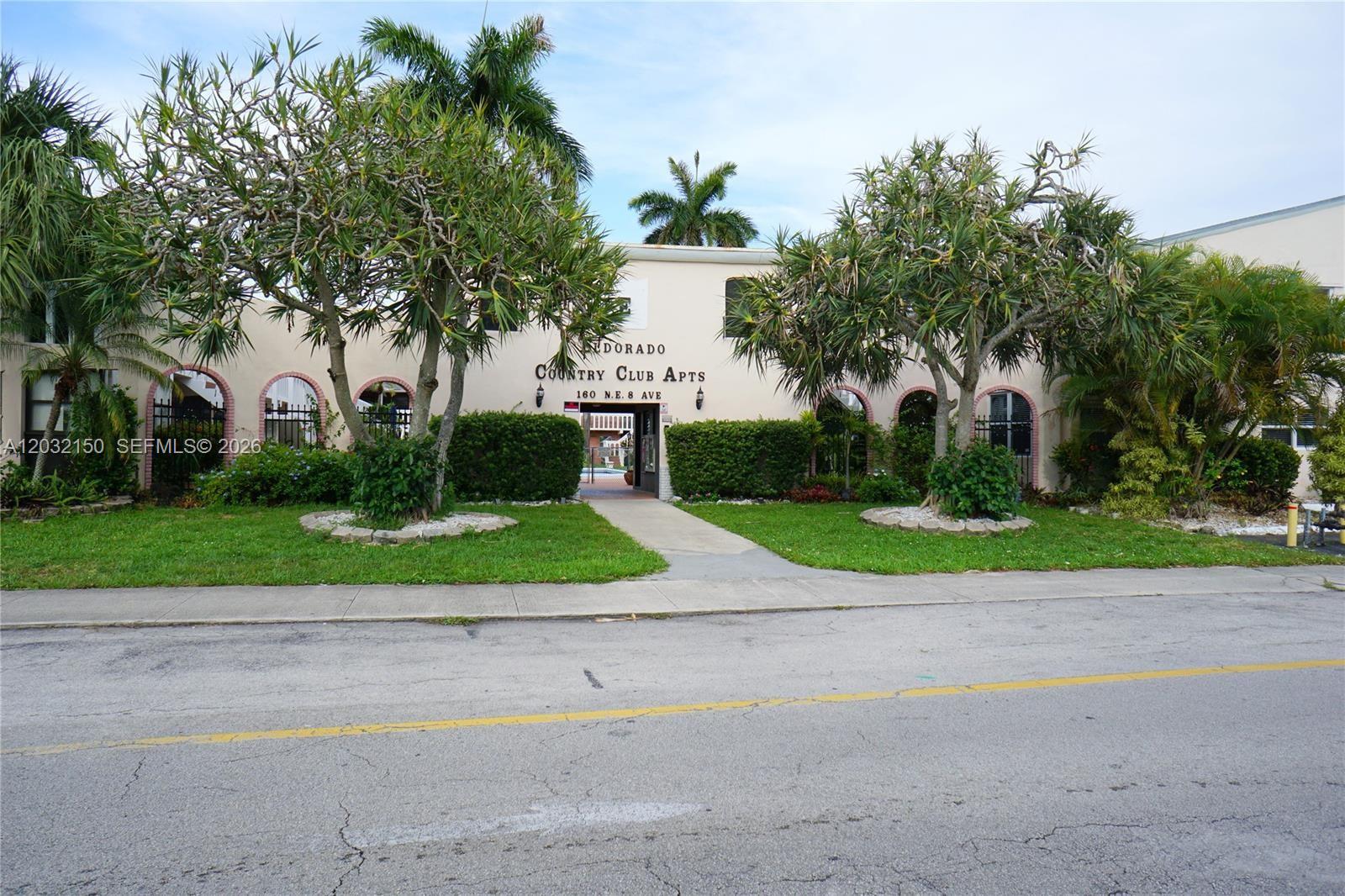 Eldorado Country Club Apt
