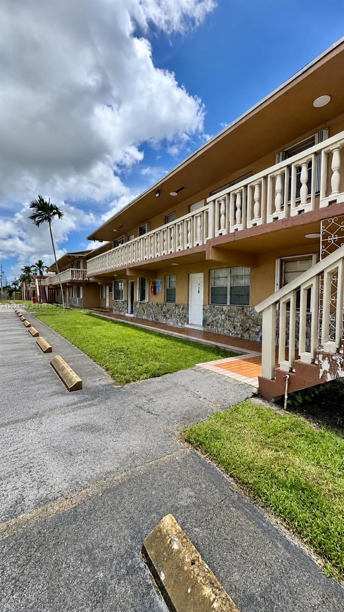 Five Arches Condo