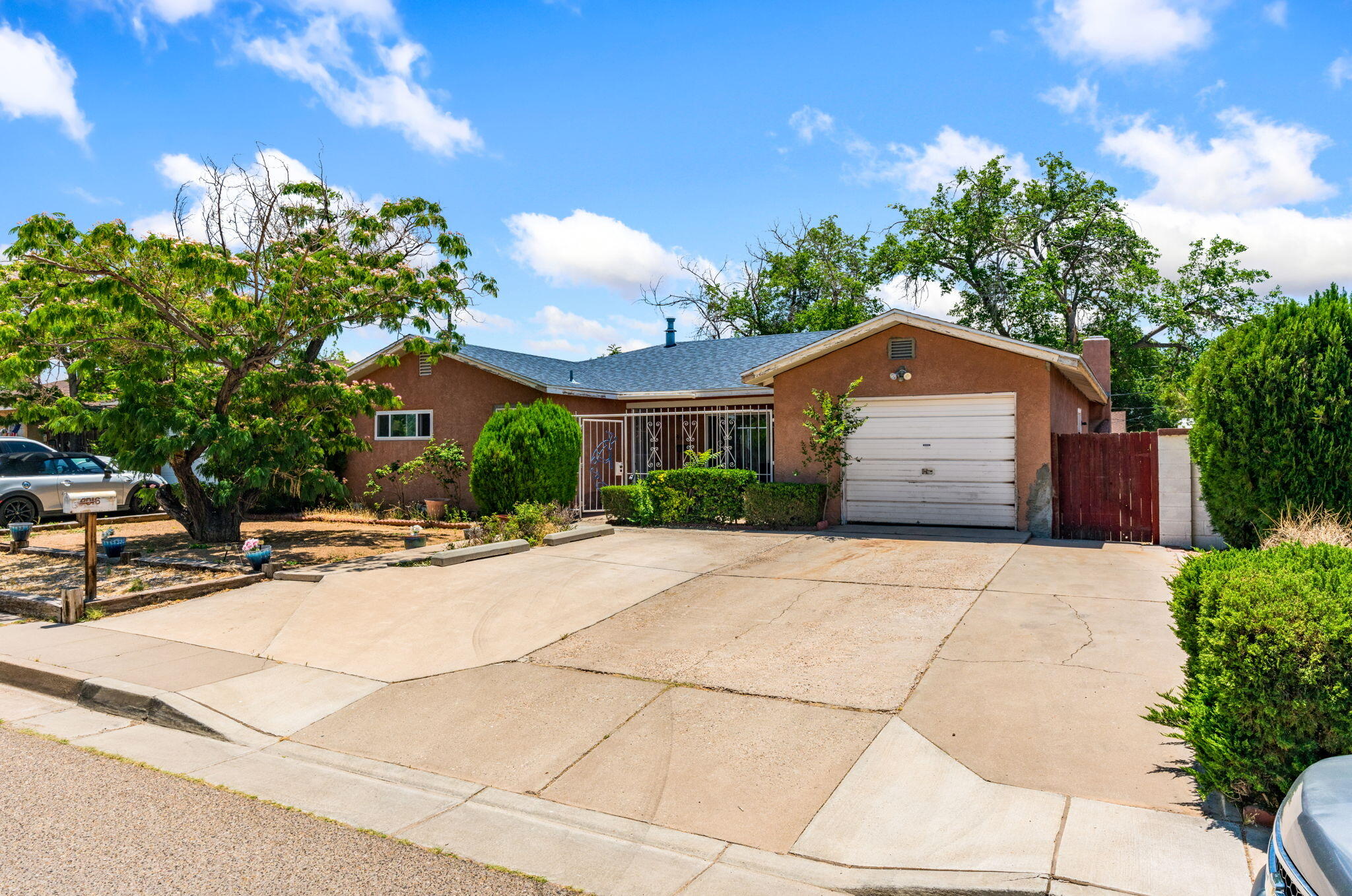 4016 Ponderosa Avenue NE, Albuquerque, NM 87110