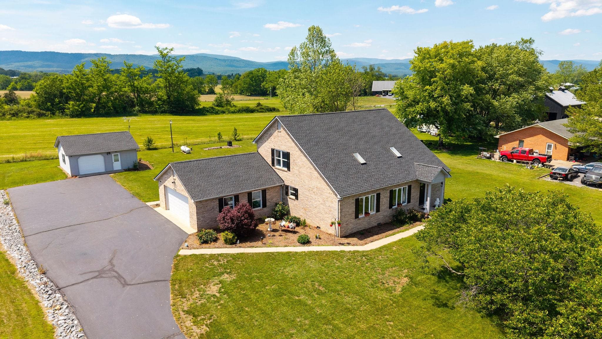 1802 RIVER RD, Mount Solon, VA 22843