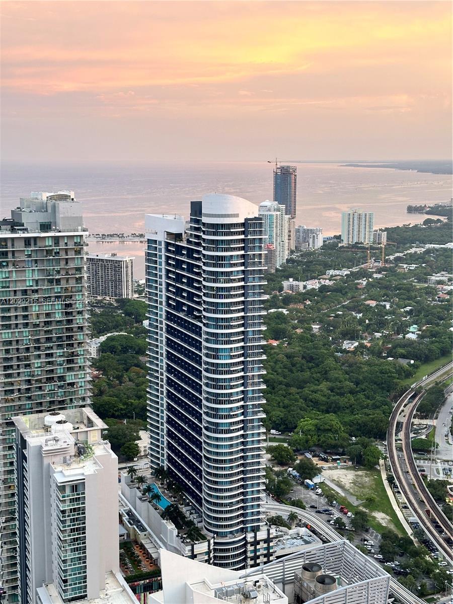 Infinity At Brickell Cond