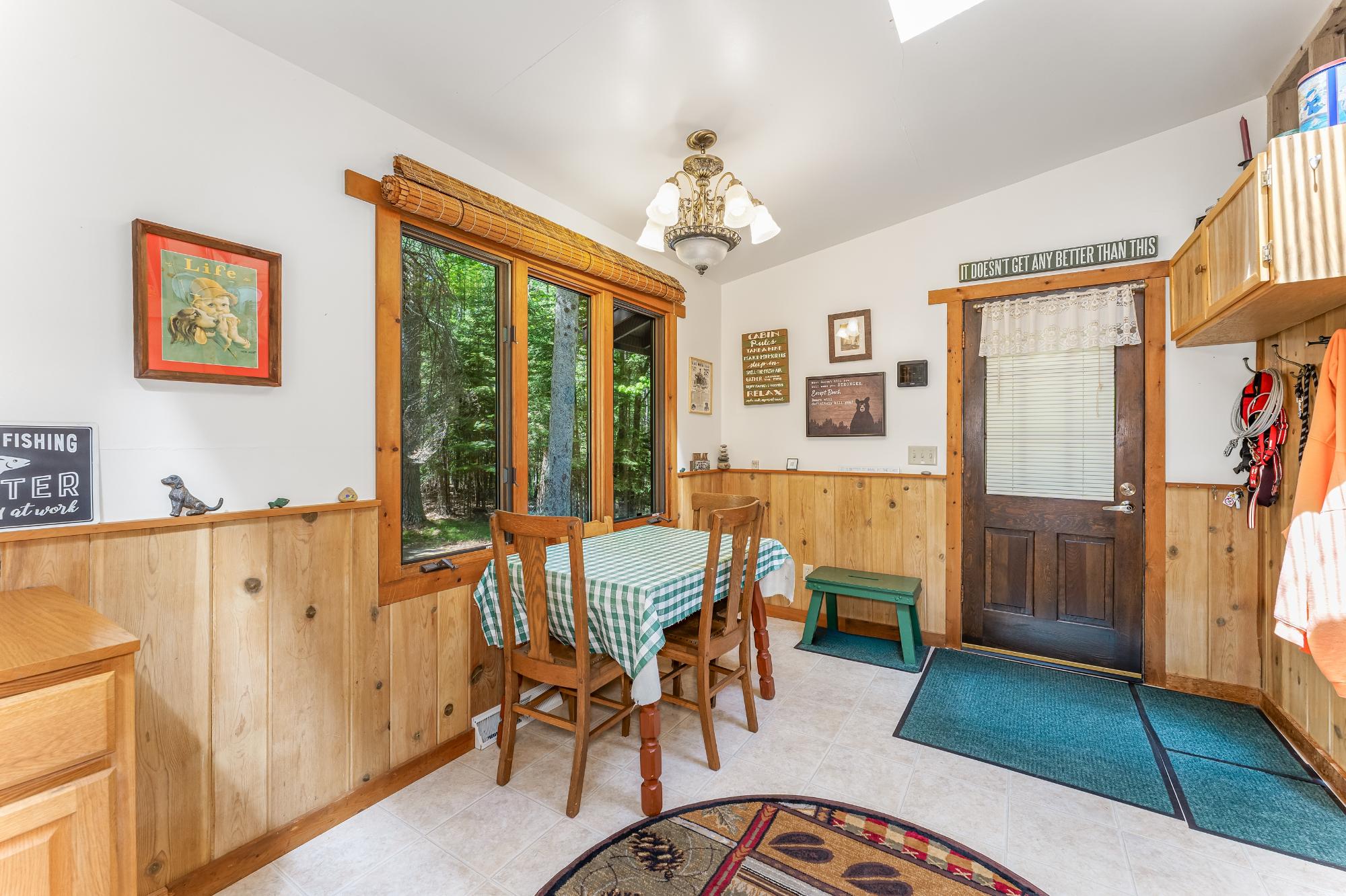 Perch Lake ER Property 1210 Deer Trail Ln Photo 12
