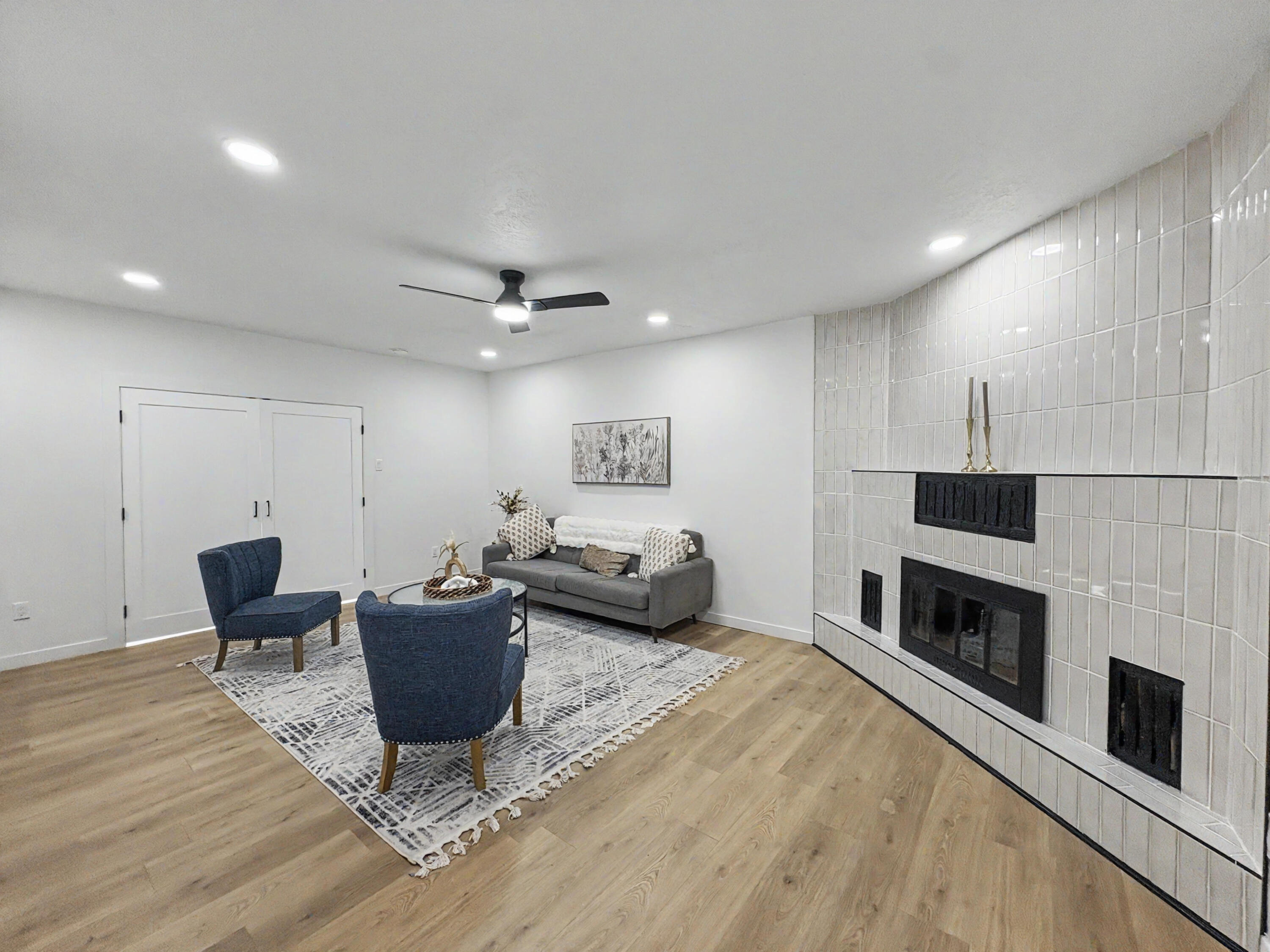Photo 4 of Sale Pending at 5113 San Luis Pl NW, Albuquerque, NM 87107 | MLS# 1105113 | Listing updated on 2026-10-21