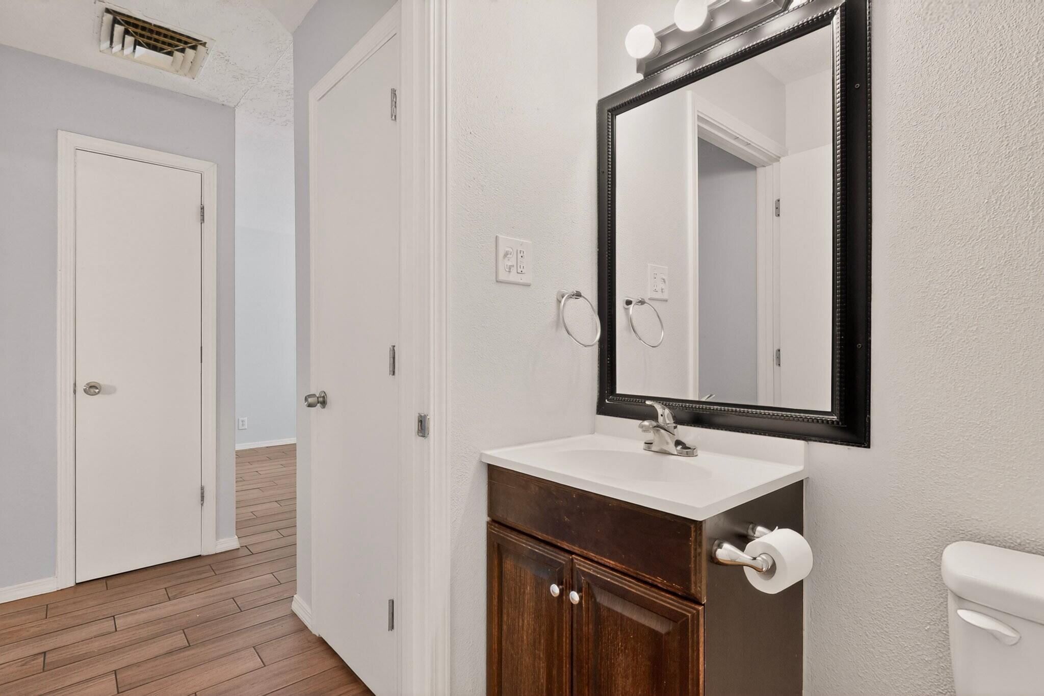 Photo 9 — 225 Hanosh Court SE Apt 3