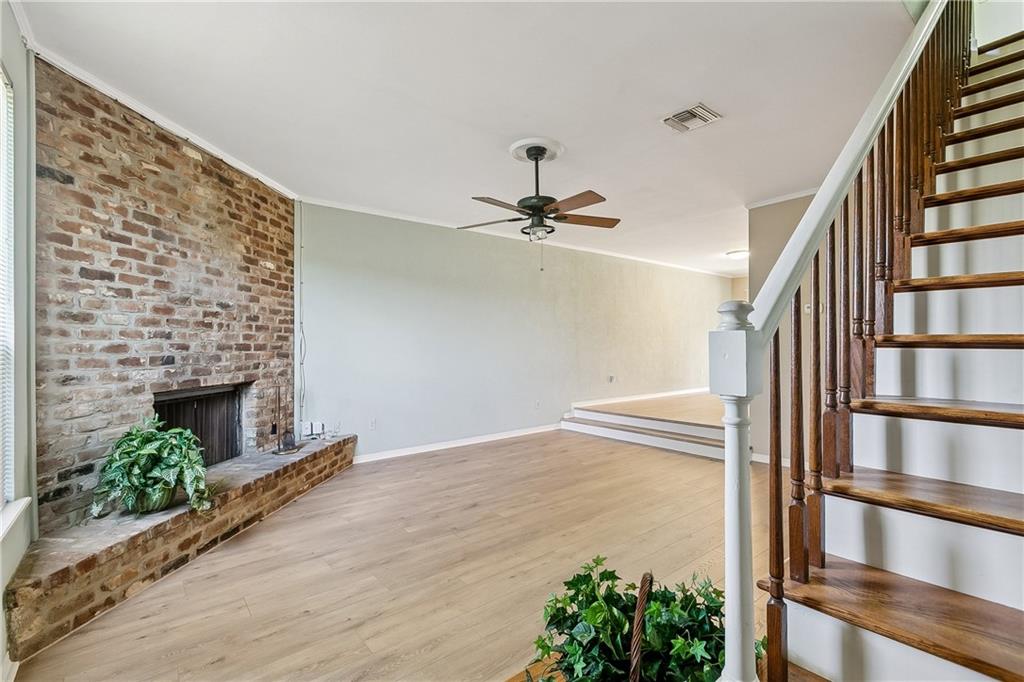 Photo 3 of Townhouse for sale at 4213 River Rd, Jefferson, LA 70121 | MLS# 2561567 | Listing updated on 2026-10-18