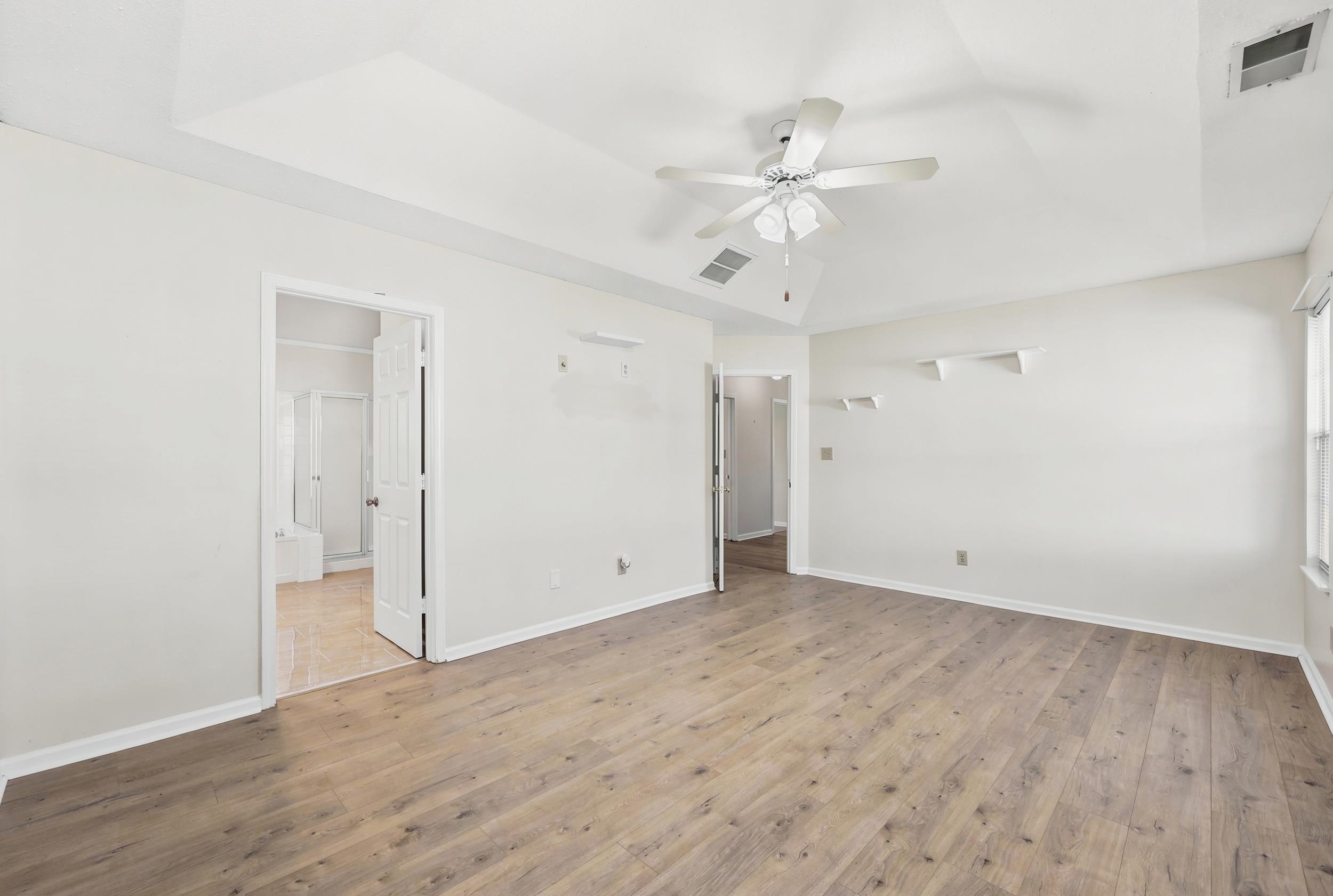 2615075 | Photo 29