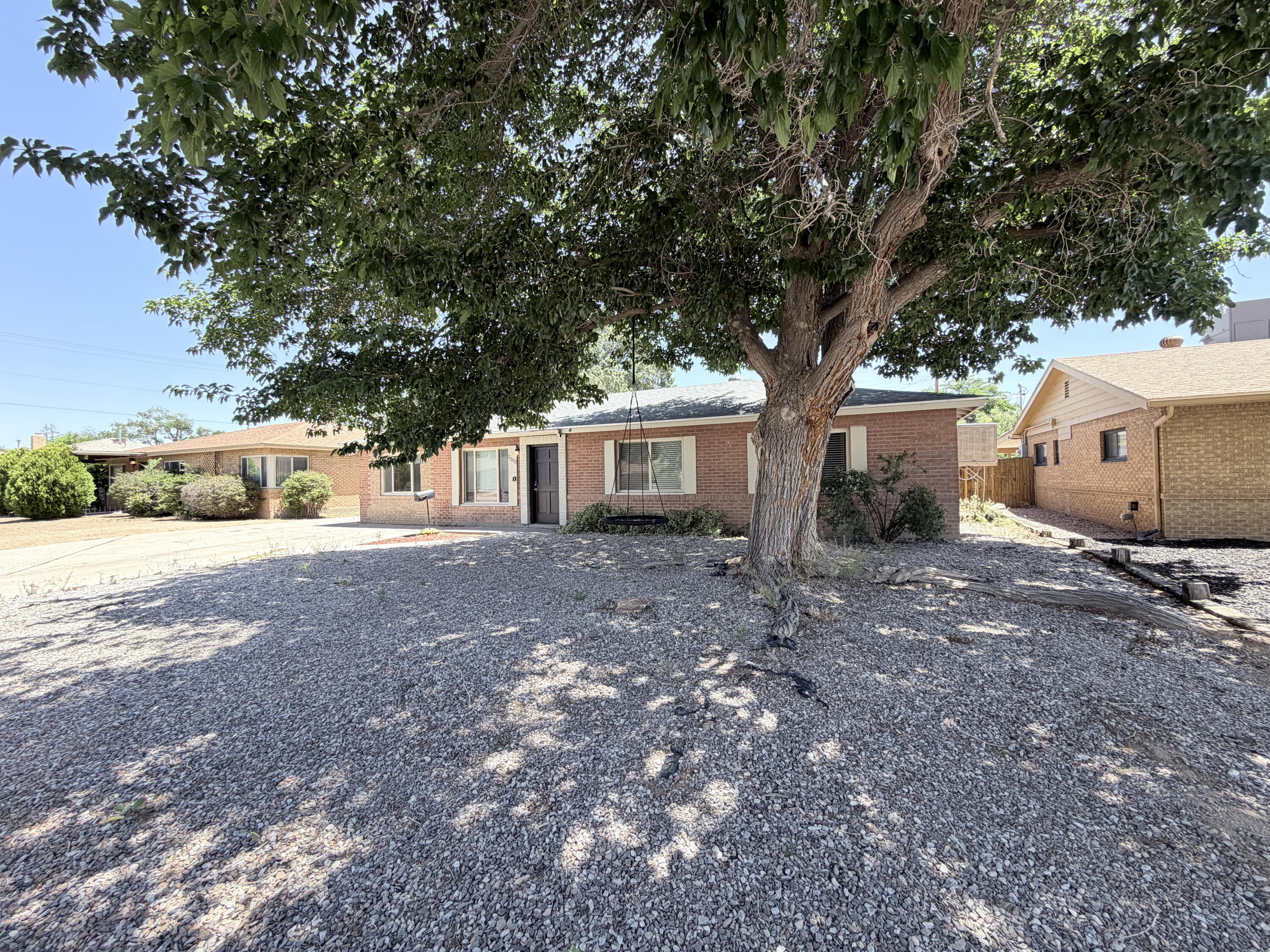 Photo 1 of Single family home for sale at 2002 Utah St Ne, Albuquerque, NM 87110 | MLS# 1105380 | Listing updated on 2026-09-15