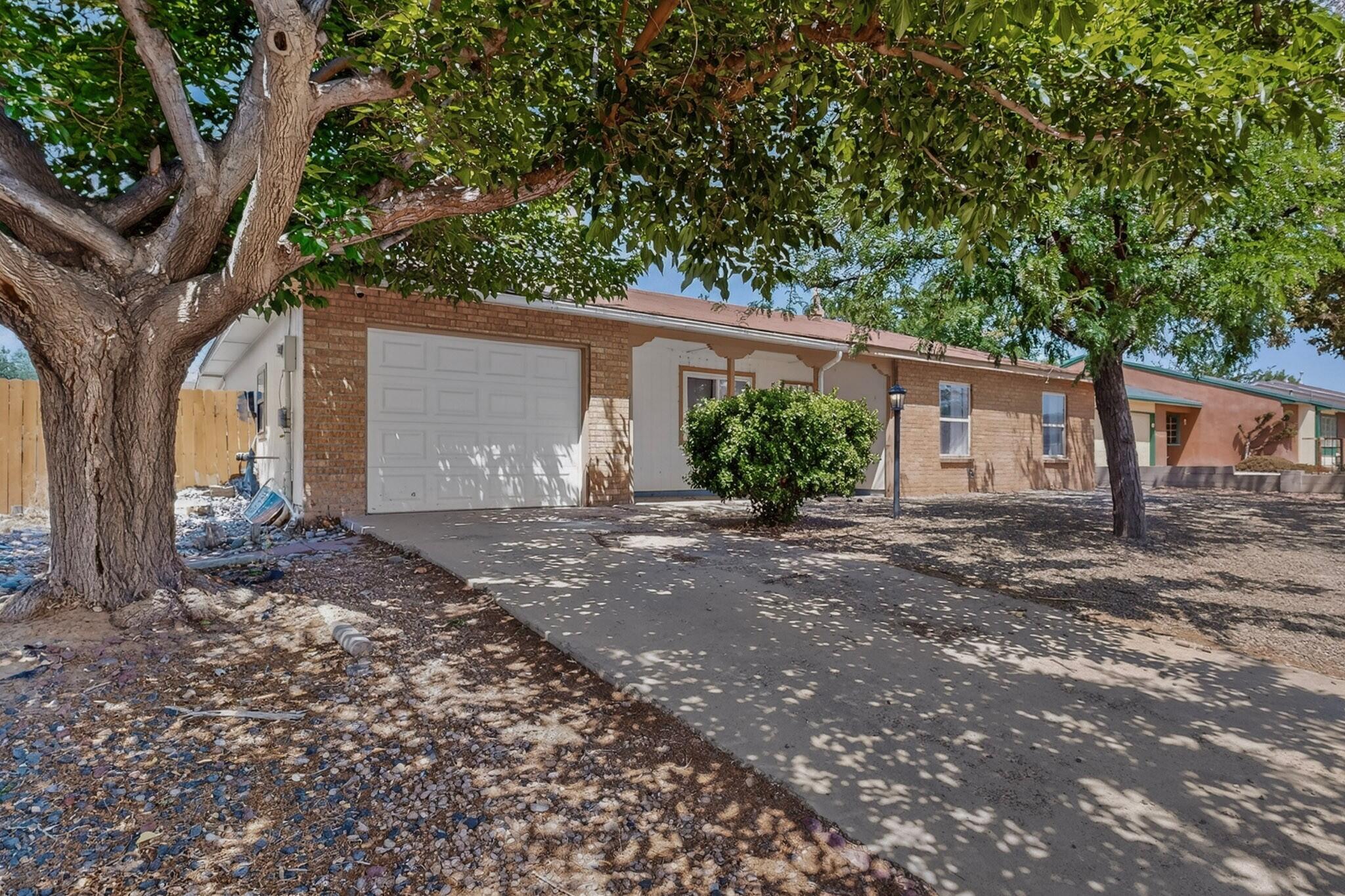 735 Stagecoach Road SE, Rio Rancho, NM 87124