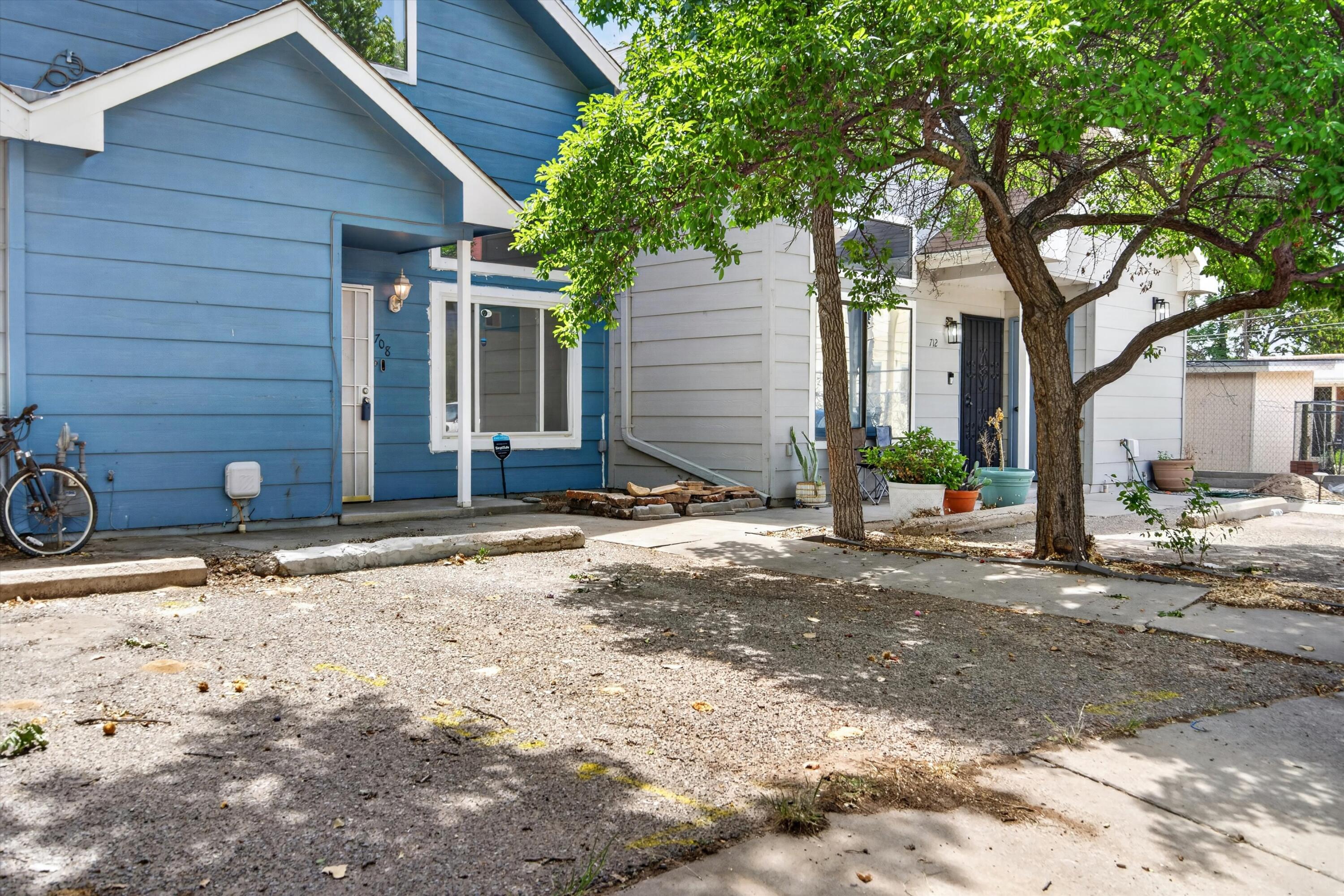 708 Barelas Court SW Albuquerque, NM 87102