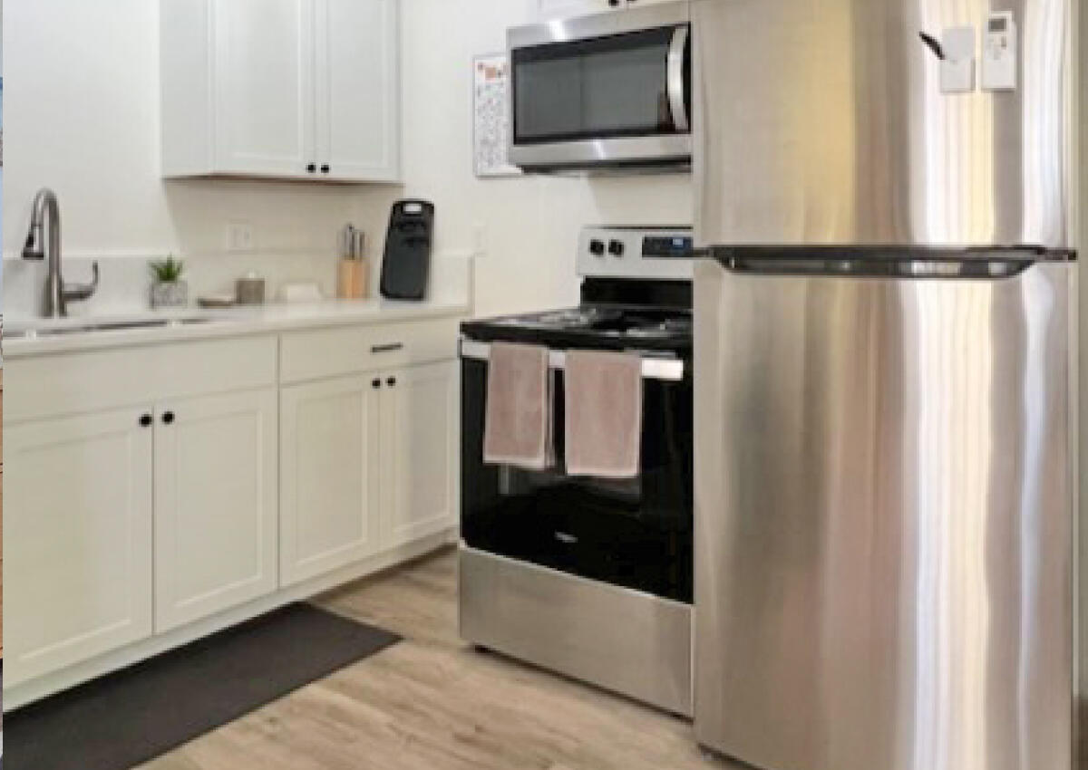 Photo 17 — 511 Spruce Street SE