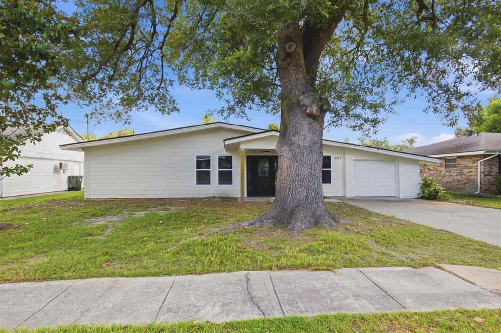 901 Cherryhill Street — photo 3