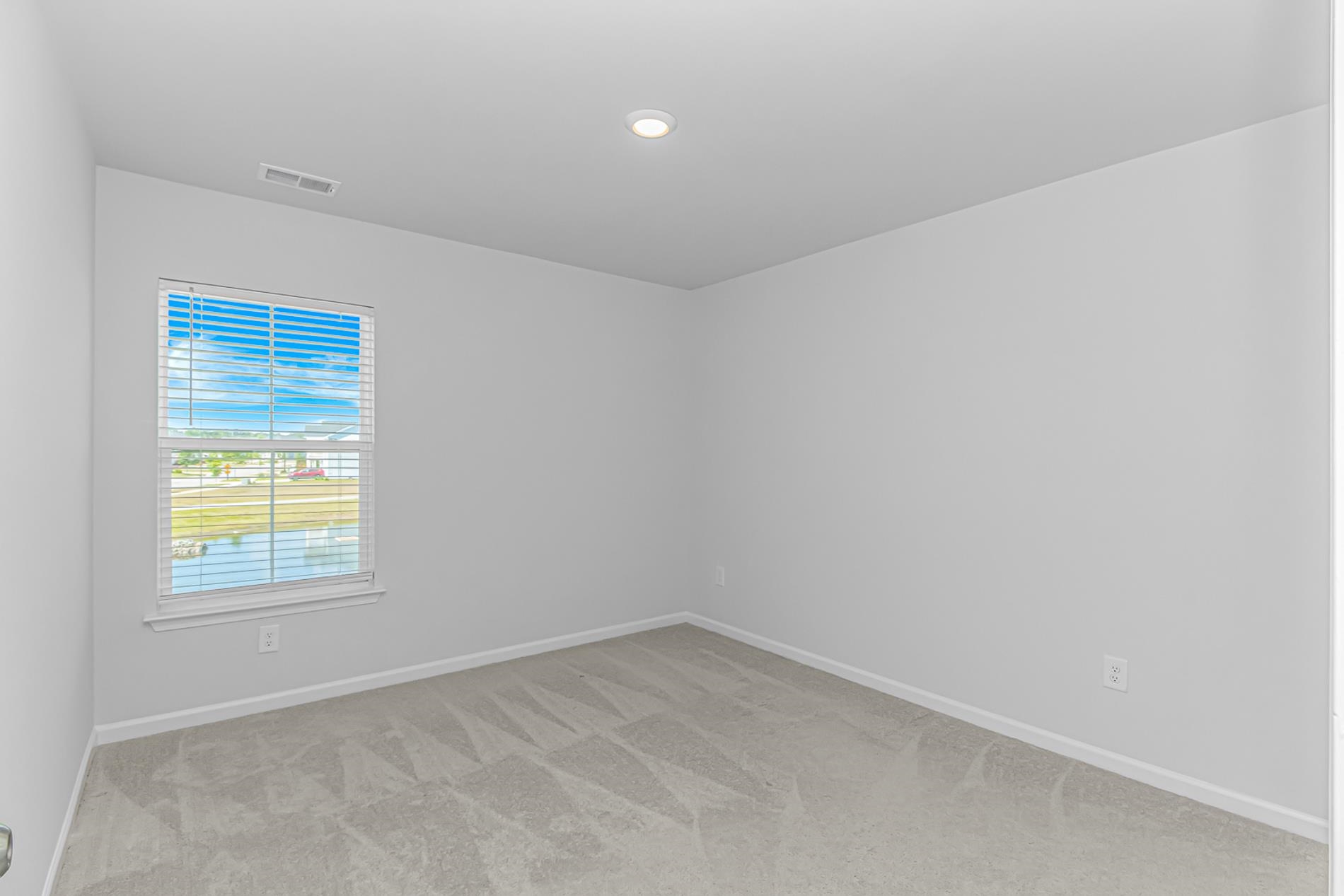 2615311 | Photo 20
