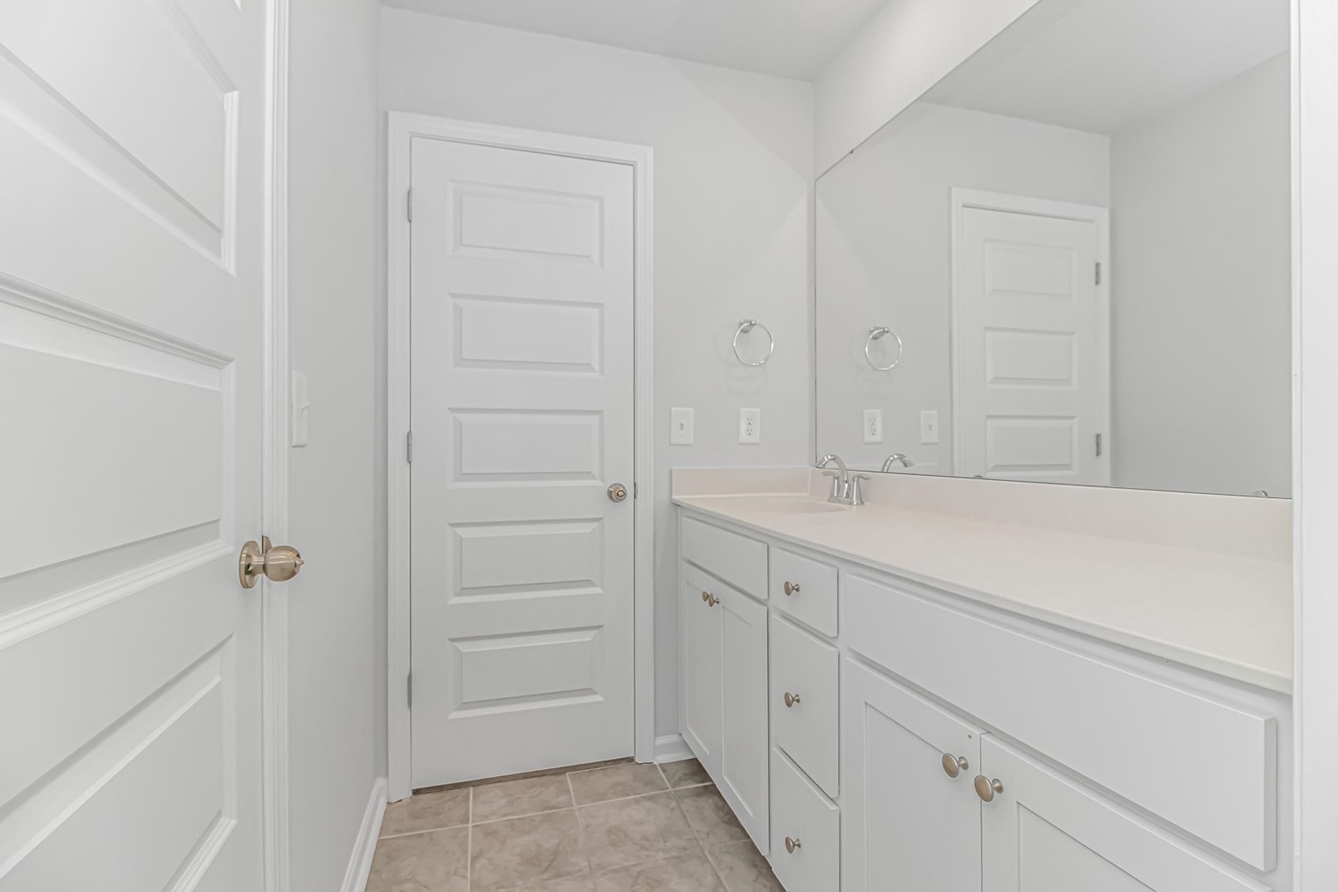 2615311 | Photo 22