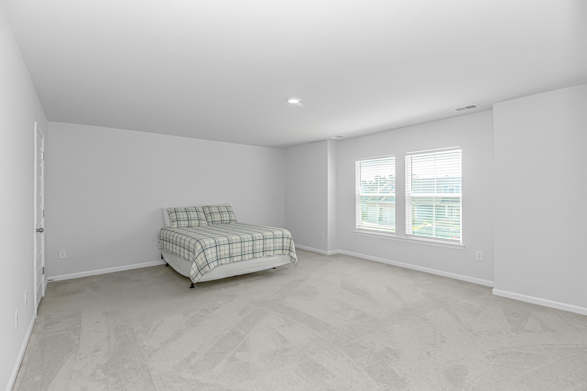 2615311 | Photo 24