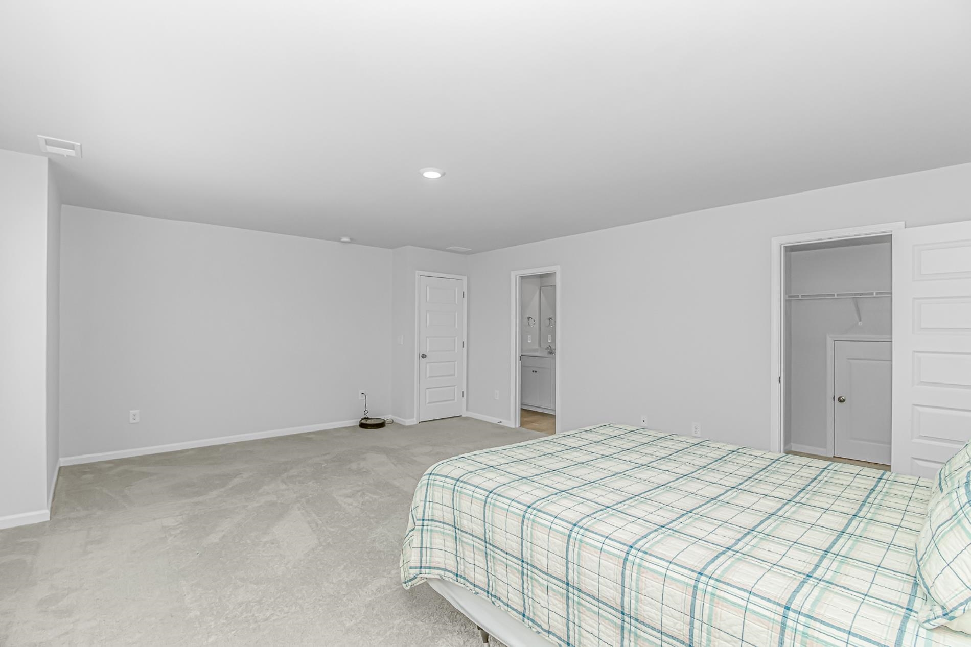 2615311 | Photo 25