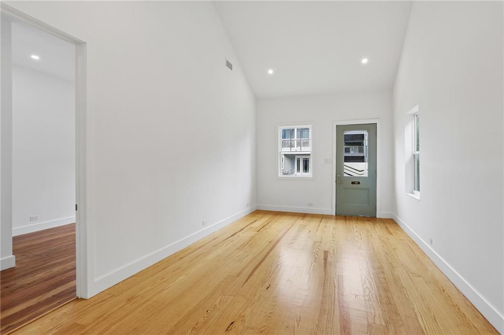 4th image of 8221 Maple St, New Orleans, LA 70118 | MLS# 2563099