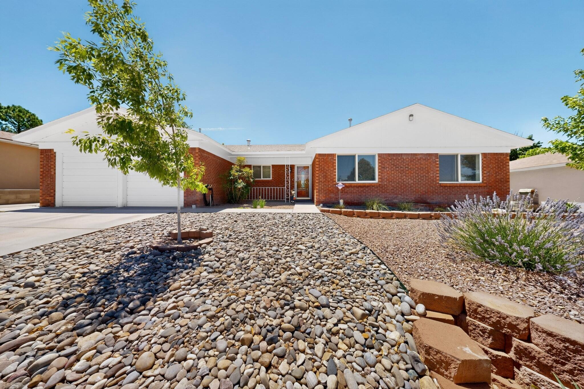 11420 Manitoba Drive NE, Albuquerque