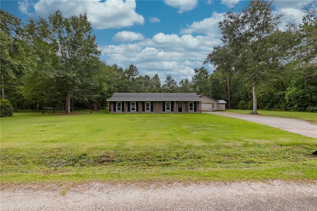 Homes for sale in Pearl River, LA | 36180 Henry Gaines Rd, Pearl River, LA 70452 | MLS# 2562940