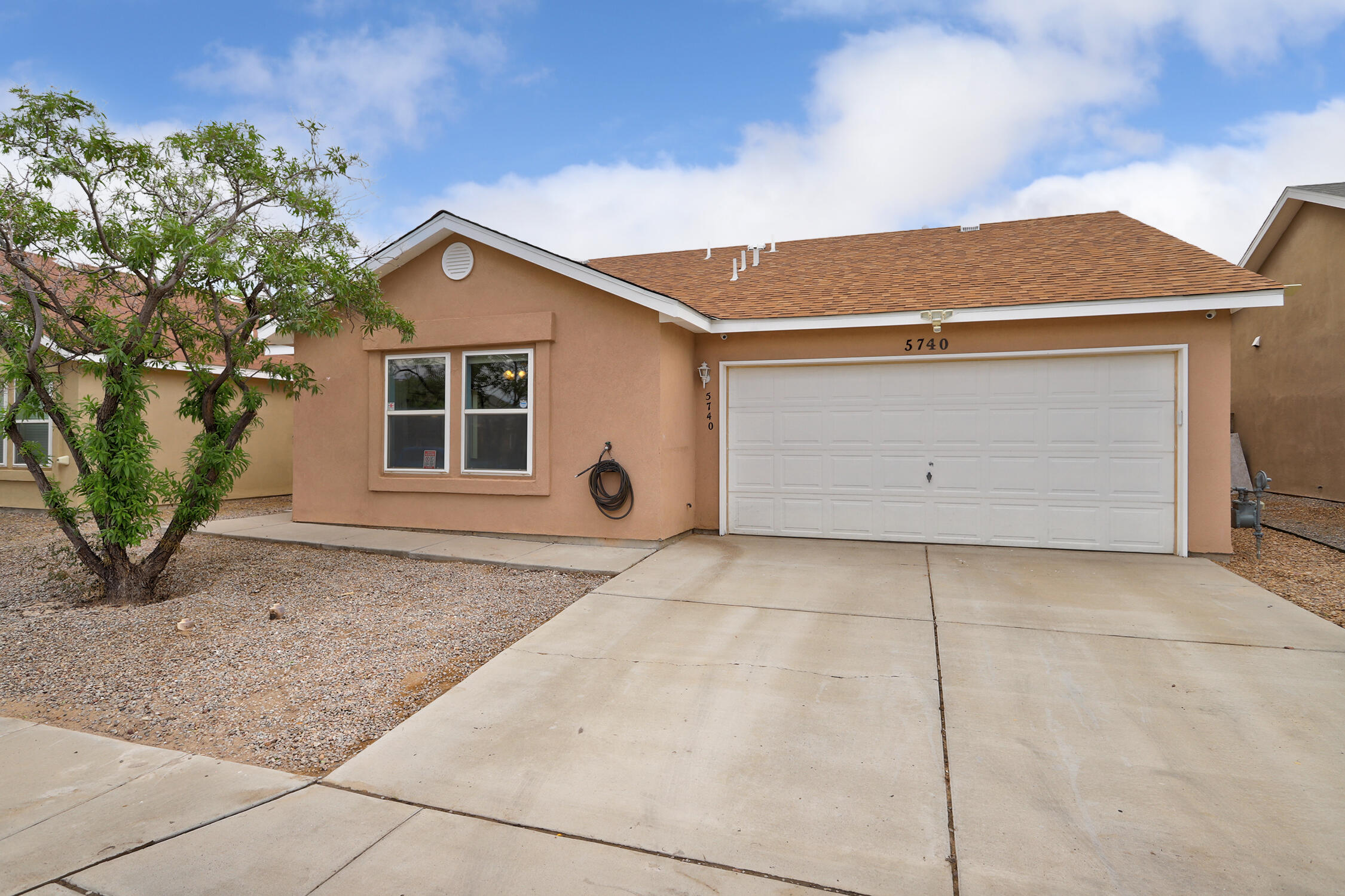 5740 Pinon Grande Road NW Albuquerque, NM 87114