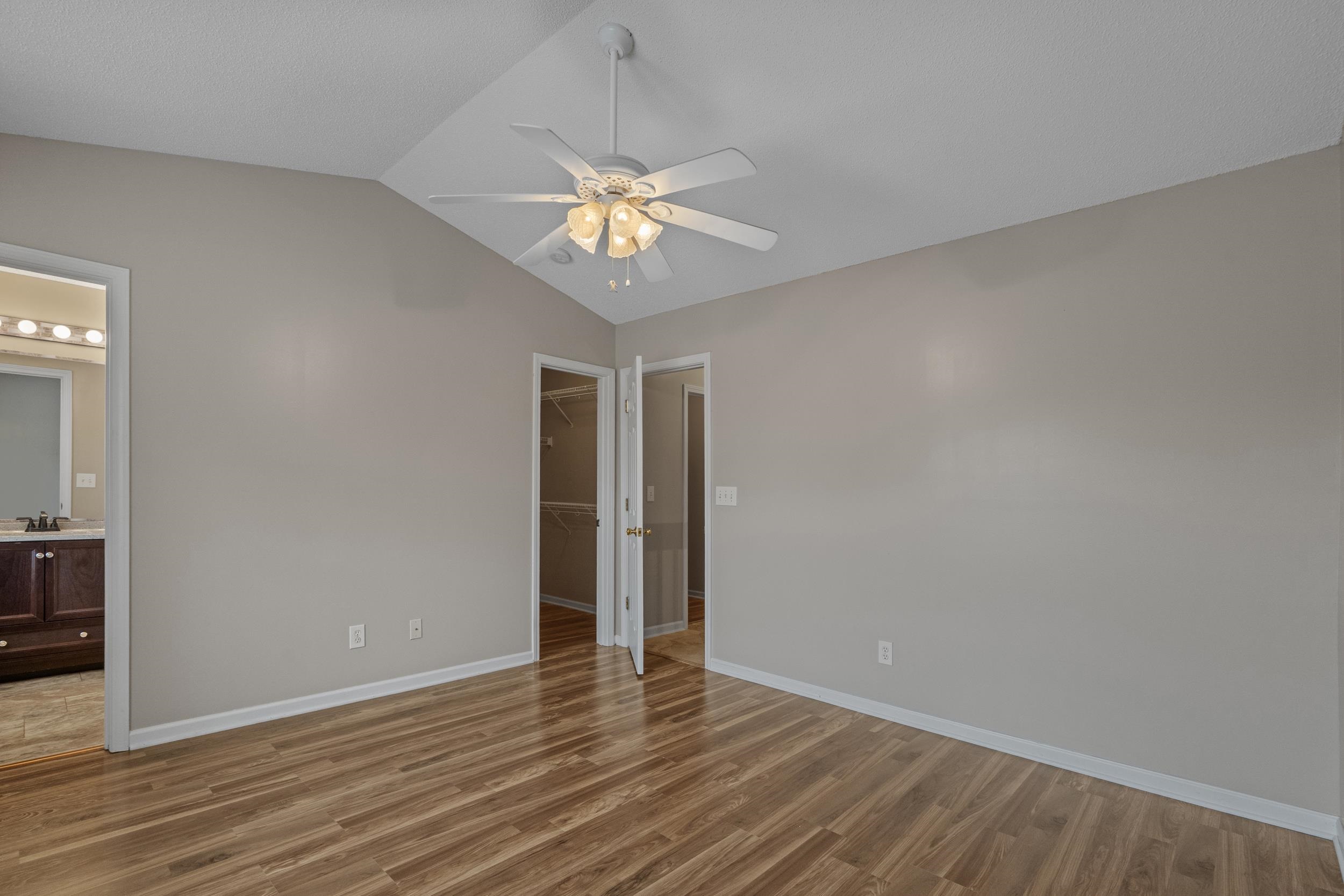 2615506 | Photo 28