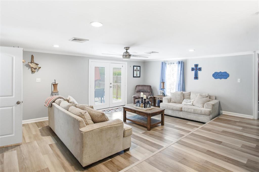 416 Tamarack Street — photo 5
