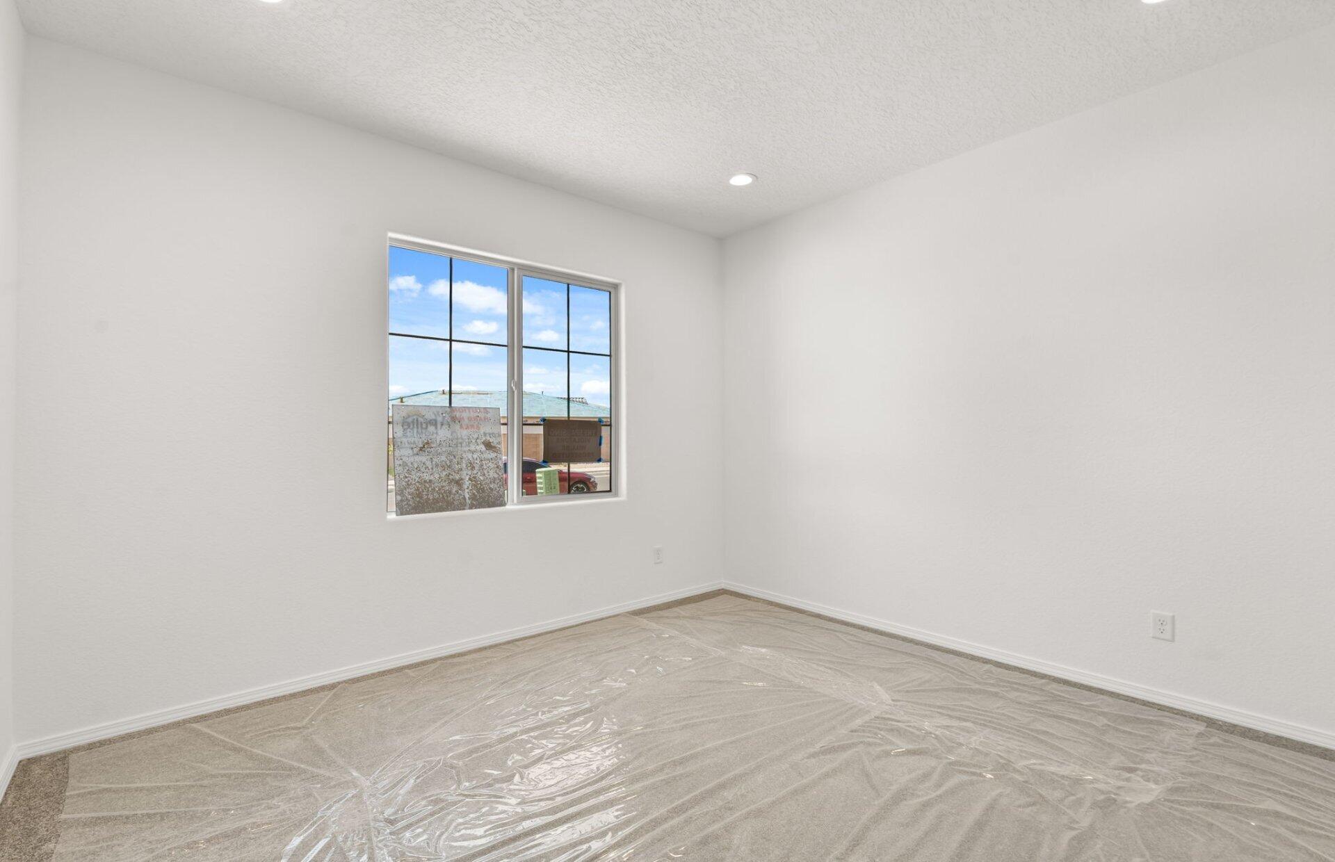 Photo 20 — 640 Amatista Loop SE
