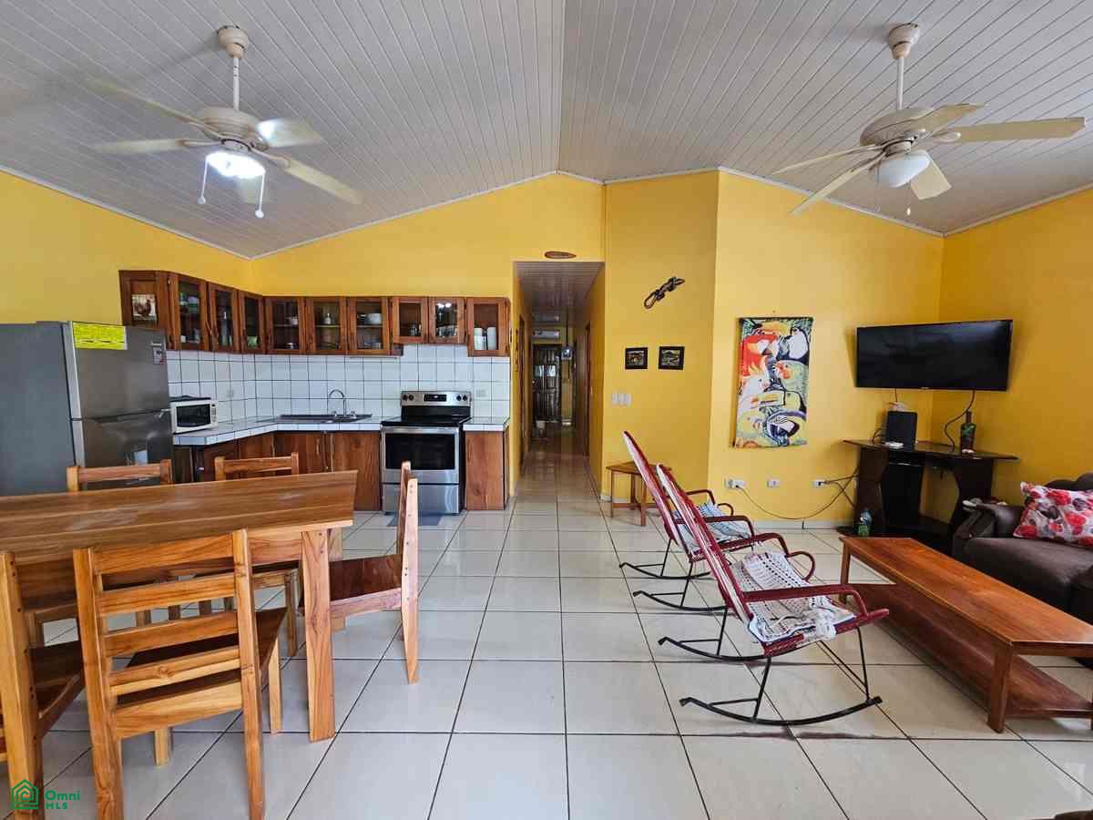 3 bed Single Family Homes For Sale in Puntarenas, Puntarenas - 1